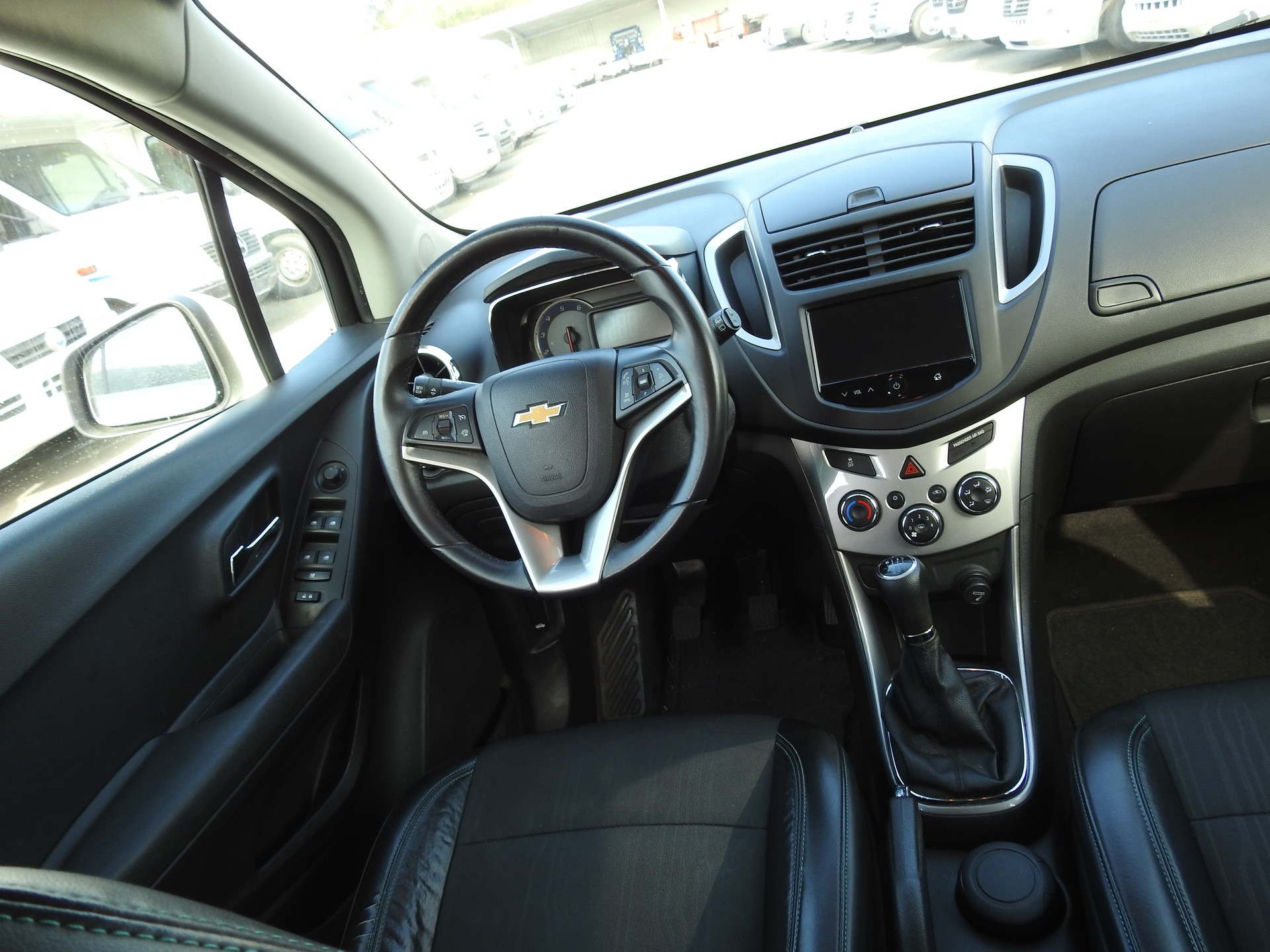 CHEVROLET Trax 1.7 VCDi LT 4WD-image-18