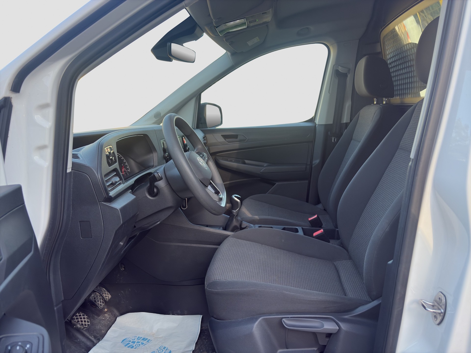 VW Caddy Cargo 1.5 TSI-image-8