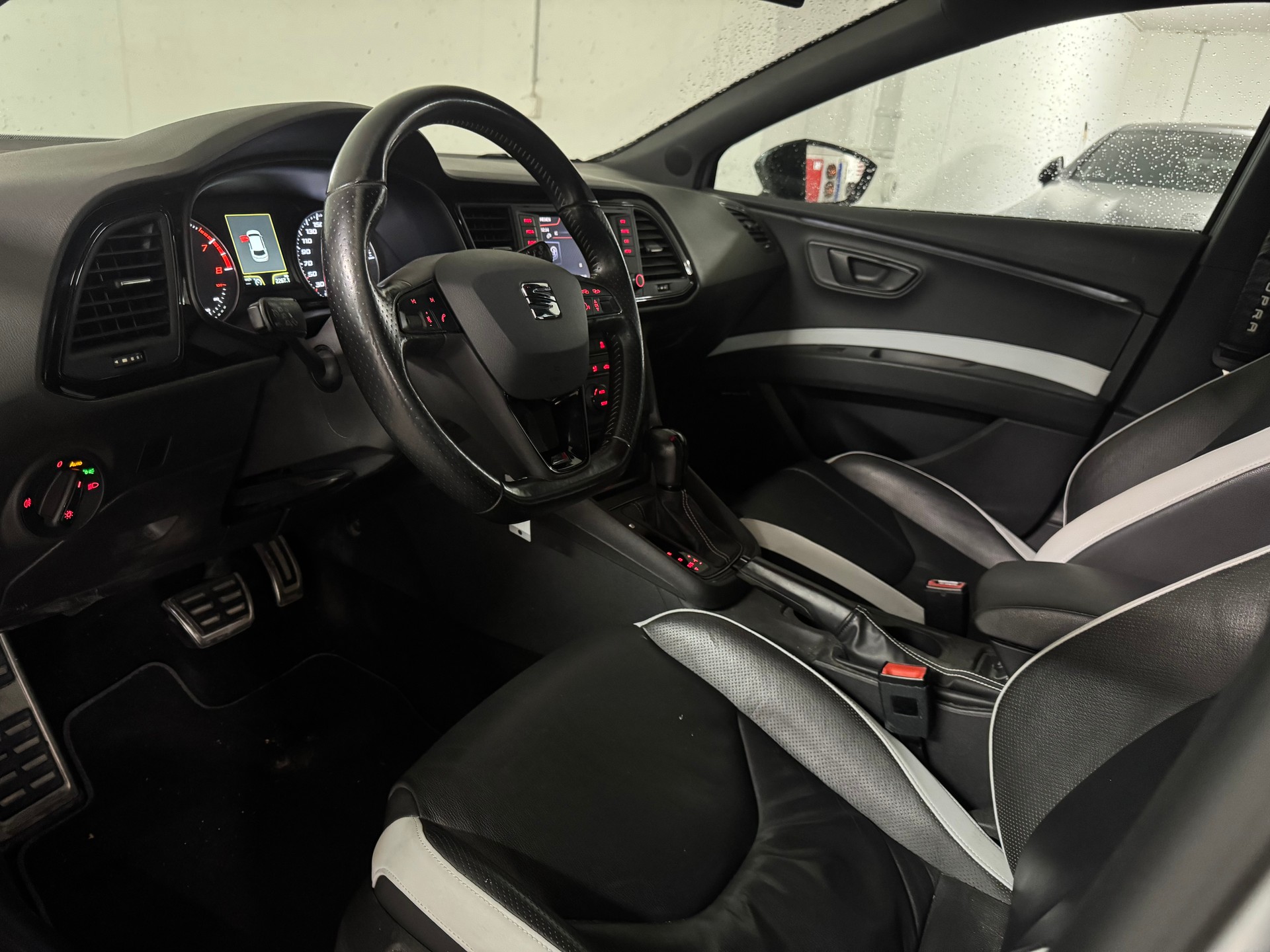SEAT Leon 2.0 TSI Cupra 280 DSG-image-8