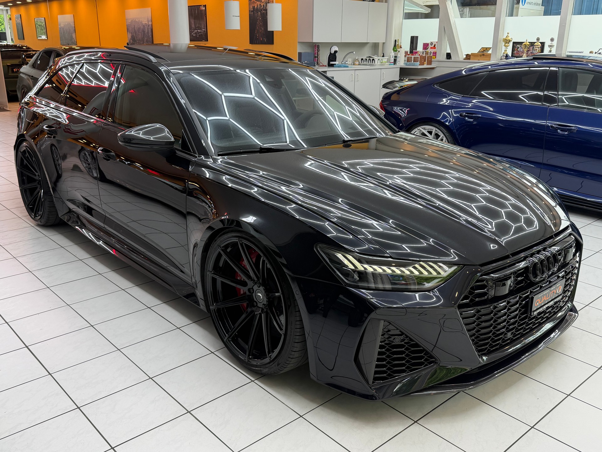 AUDI RS6 Avant 4.0 V8 TFSI quattro T-Tronic-image-1