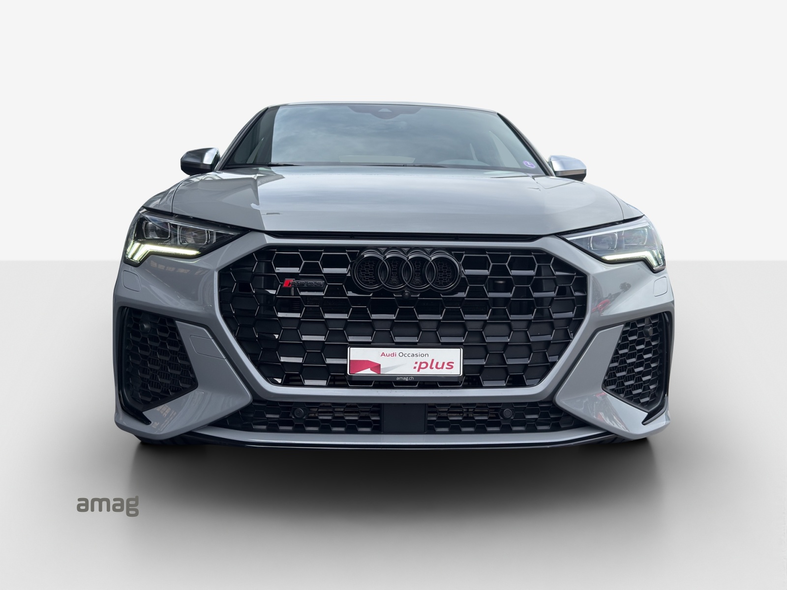 AUDI RS Q3 Sportback quattro S tronic-image-5
