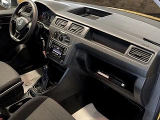 VW Caddy 2.0TDI 4Motion BlueMotion Technology-image-9