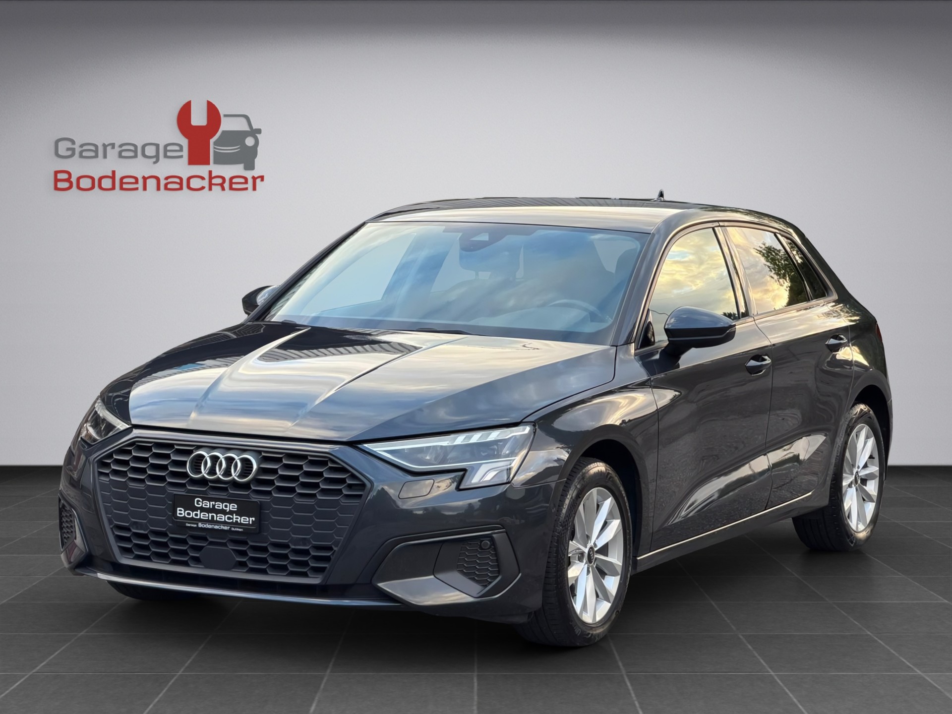 AUDI A3 Sportback 35 TDI S-tronic * Diesel *-image-1