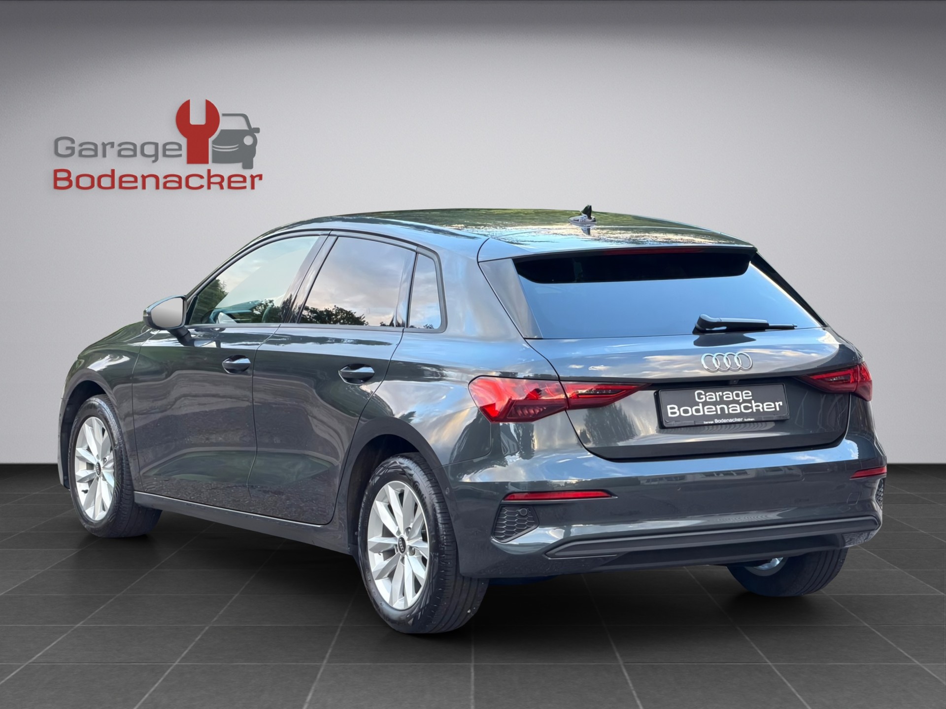 AUDI A3 Sportback 35 TDI S-tronic * Diesel *-image-3