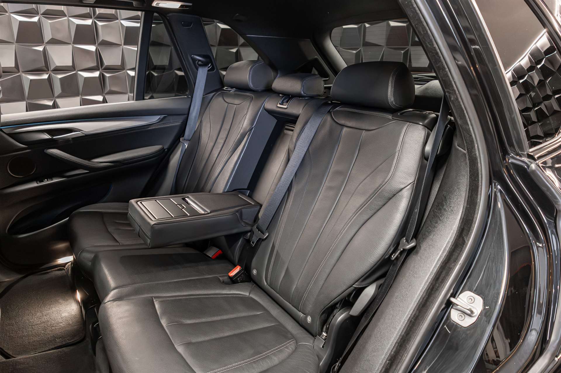 BMW X5 xDrive 40d Steptronic M-Paket-image-24