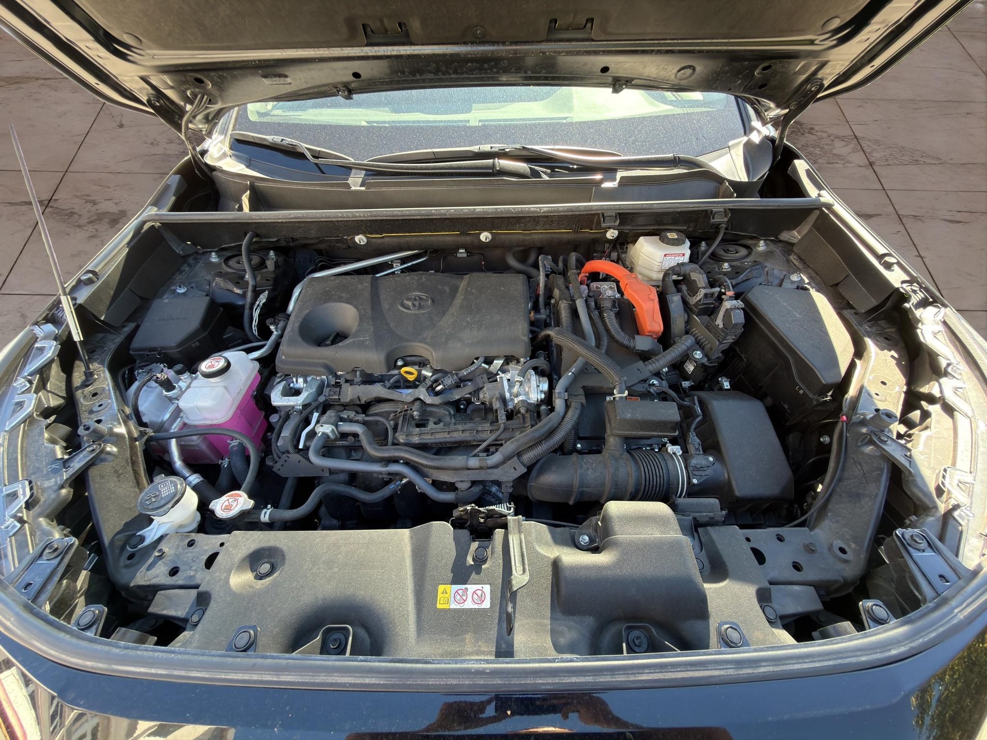 TOYOTA RAV4 2.5 HEV Adventure-image-18