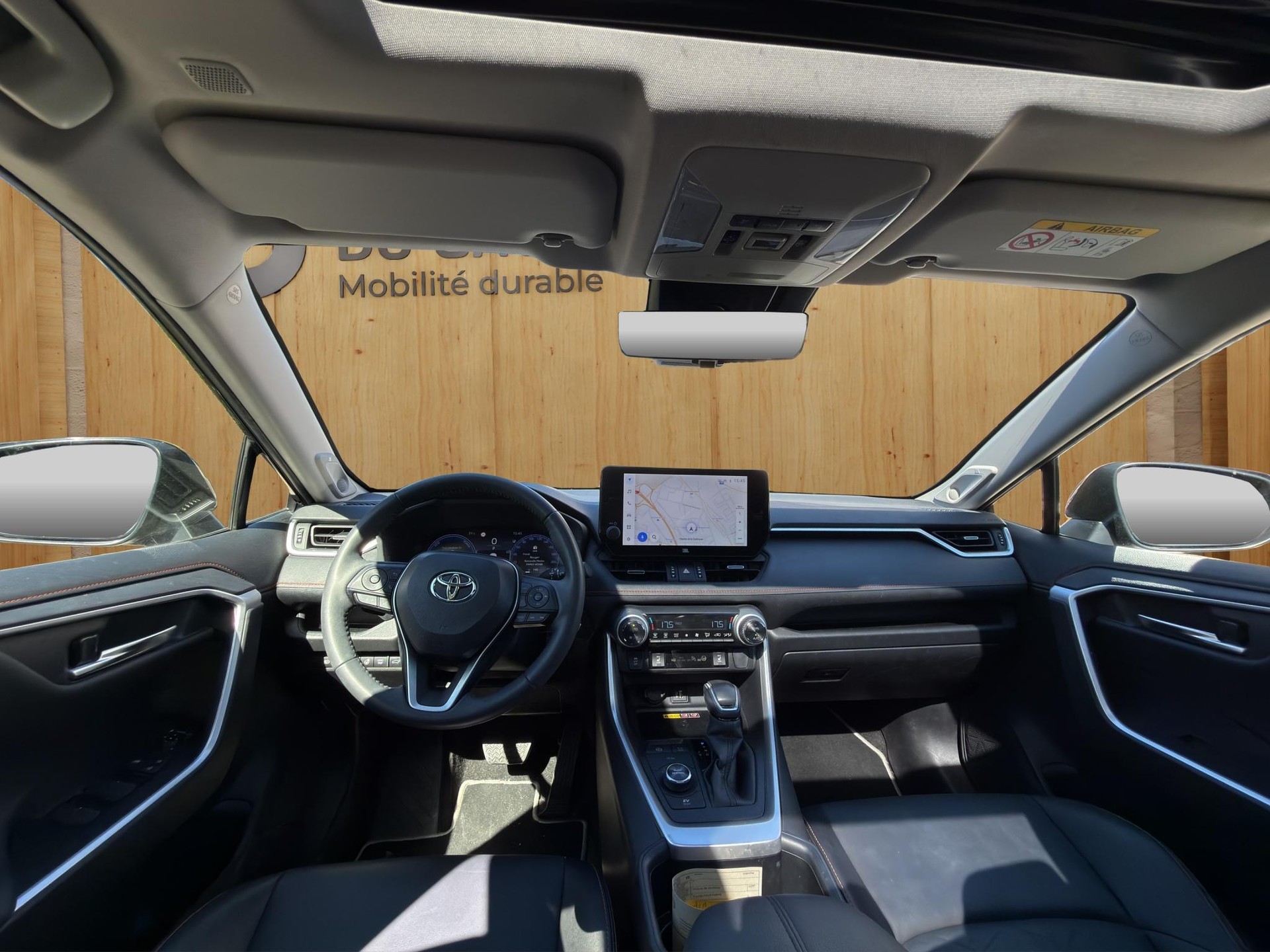 TOYOTA RAV4 2.5 HEV Adventure-image-12