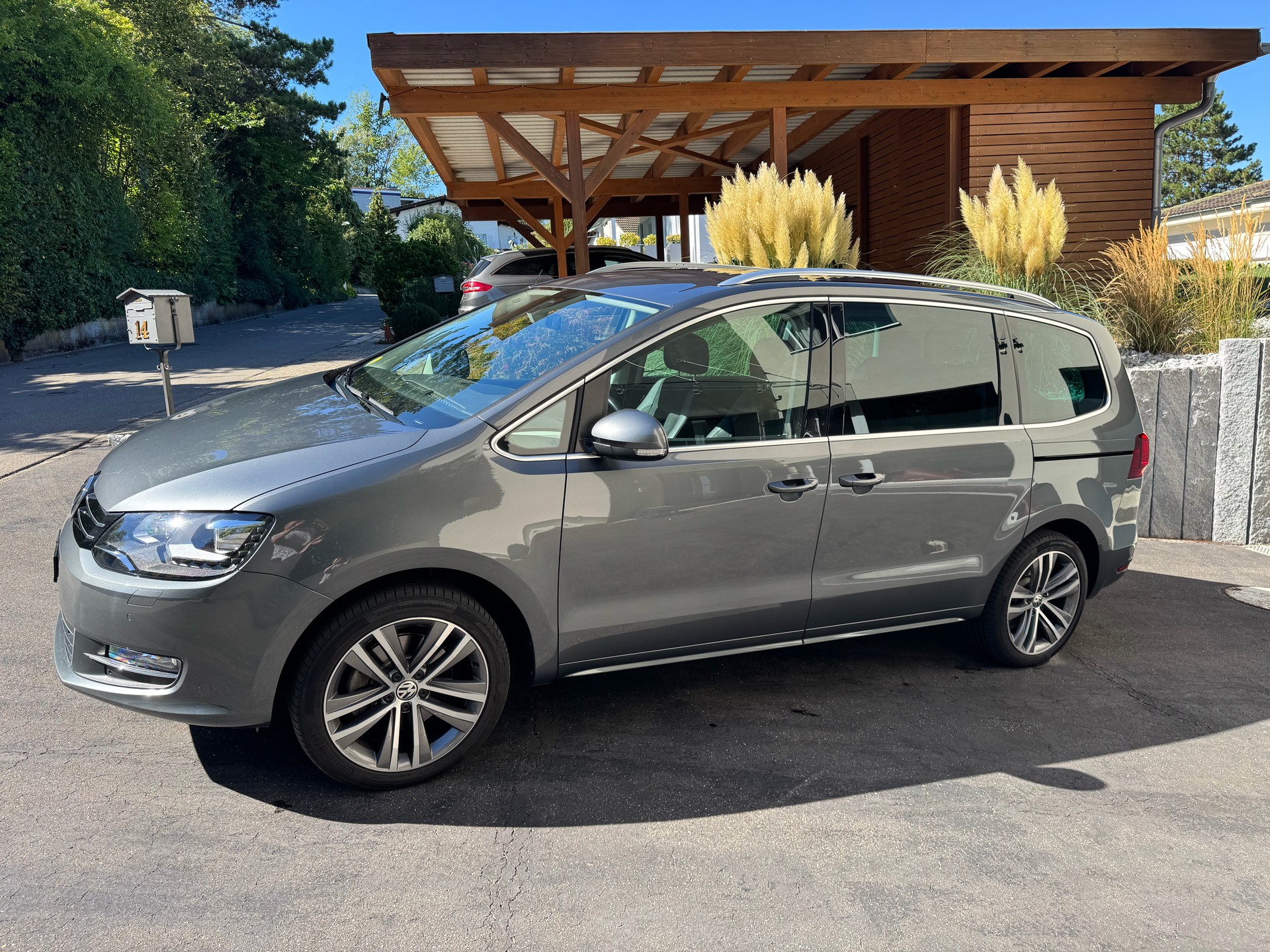 VW 2.0 TDI SCR Highline DSG 4m-image-1