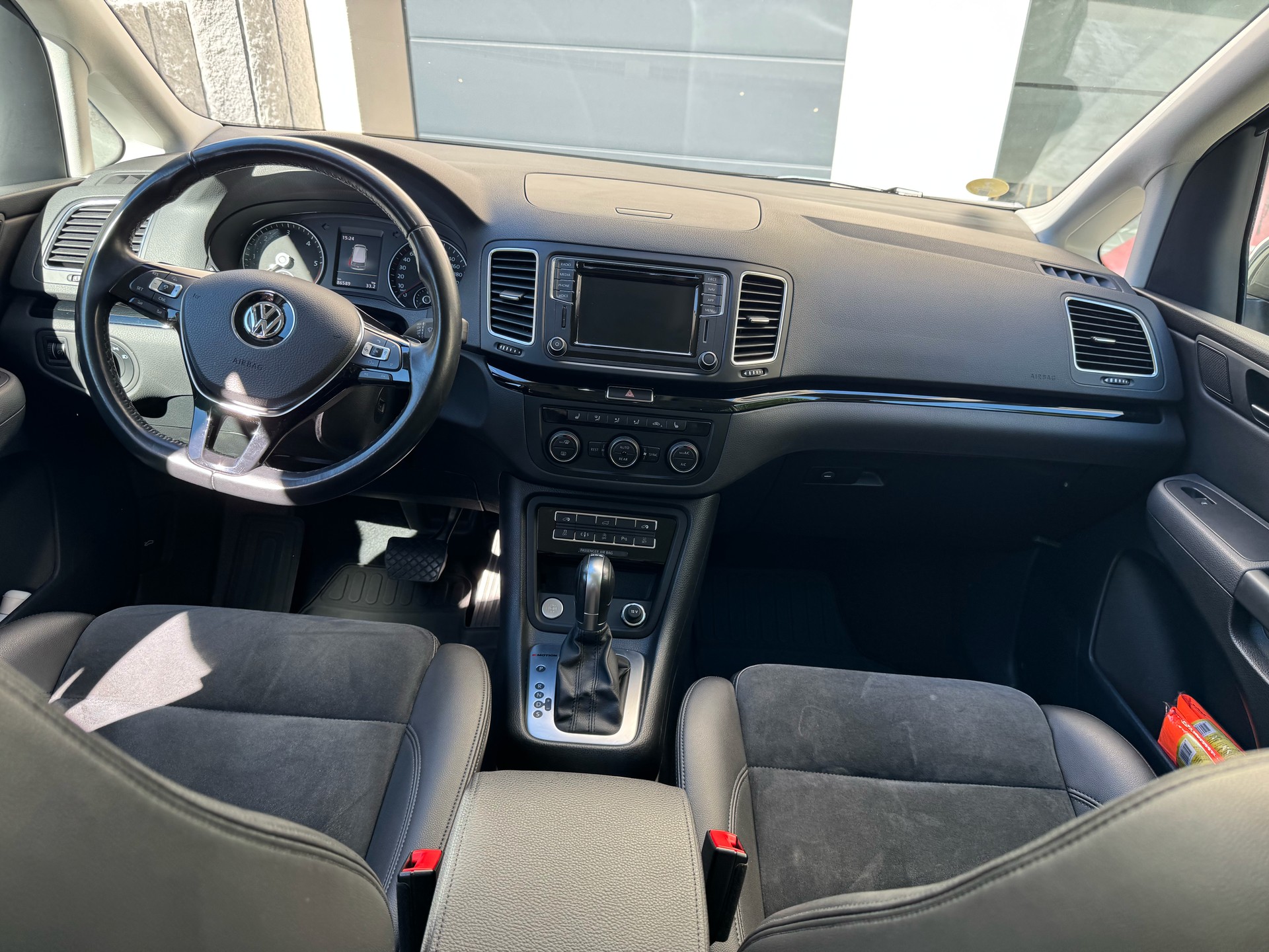 VW 2.0 TDI SCR Highline DSG 4m-image-6