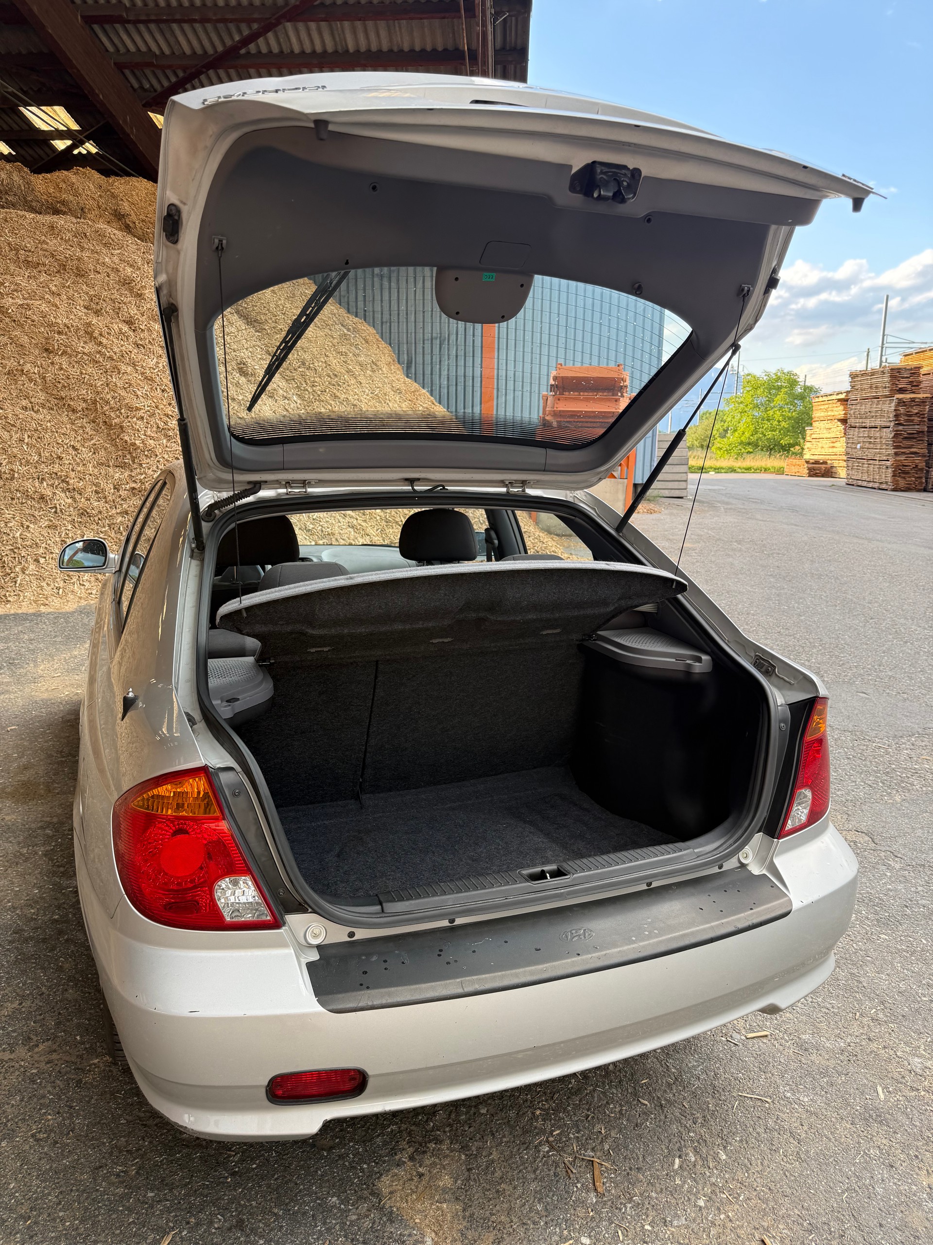 HYUNDAI Accent 1.6 GLS-image-14