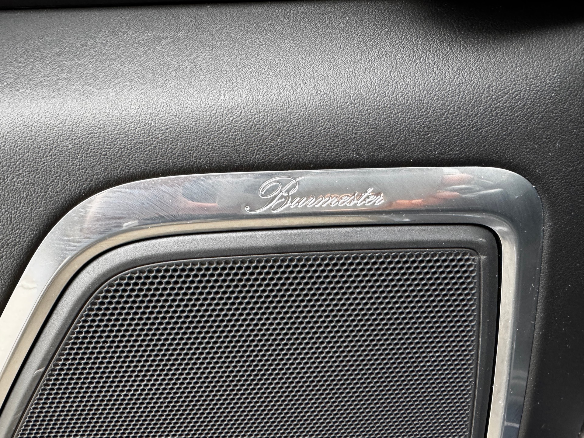 PORSCHE Macan Turbo Performance PDK-image-10