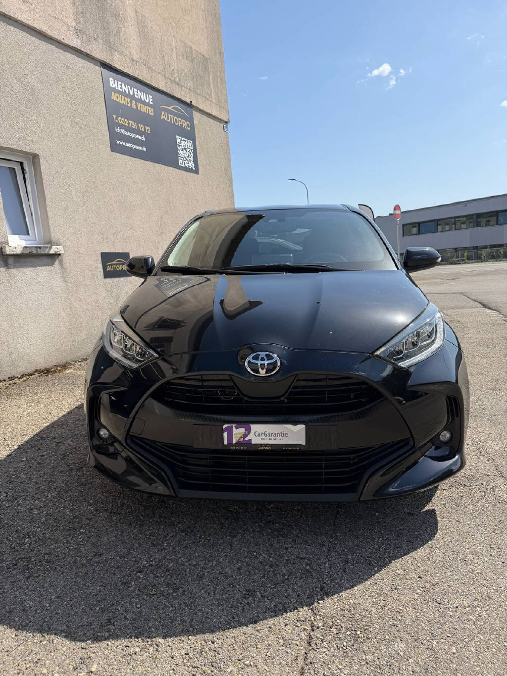 TOYOTA Yaris 1.5 VVT-iE Trend-image-1