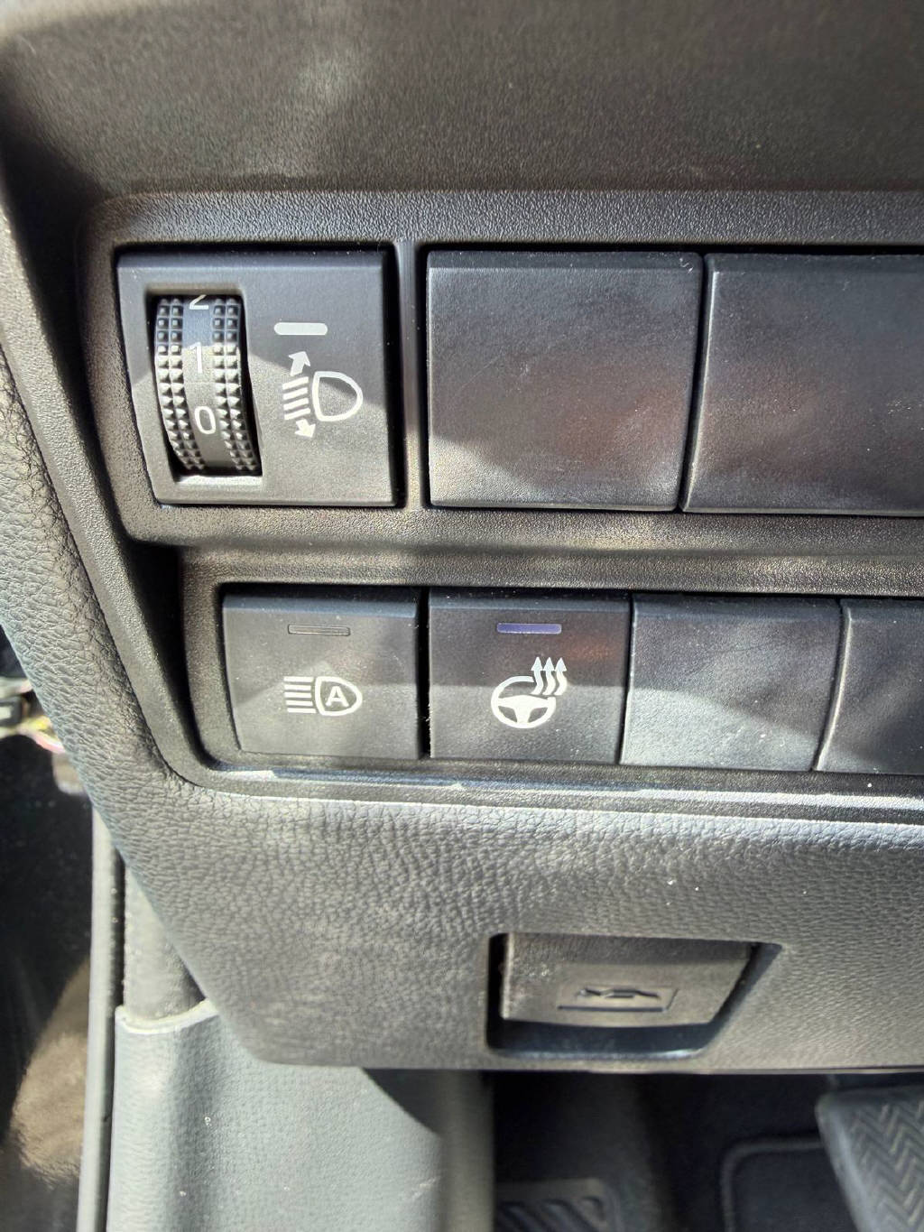 TOYOTA Yaris 1.5 VVT-iE Trend-image-14