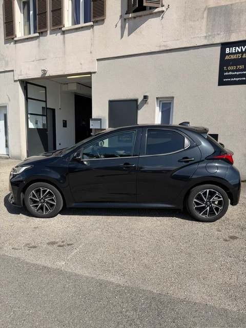 TOYOTA Yaris 1.5 VVT-iE Trend-image-3