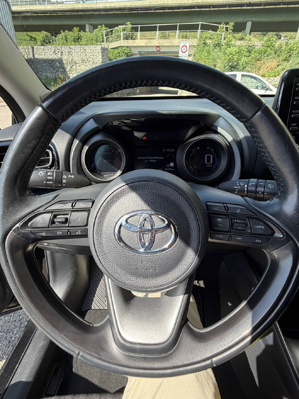 TOYOTA Yaris 1.5 VVT-iE Trend-image-10