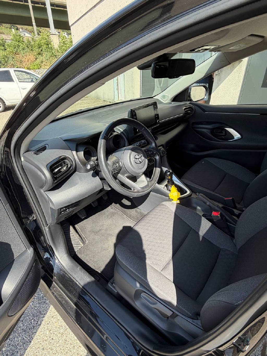 TOYOTA Yaris 1.5 VVT-iE Trend-image-8