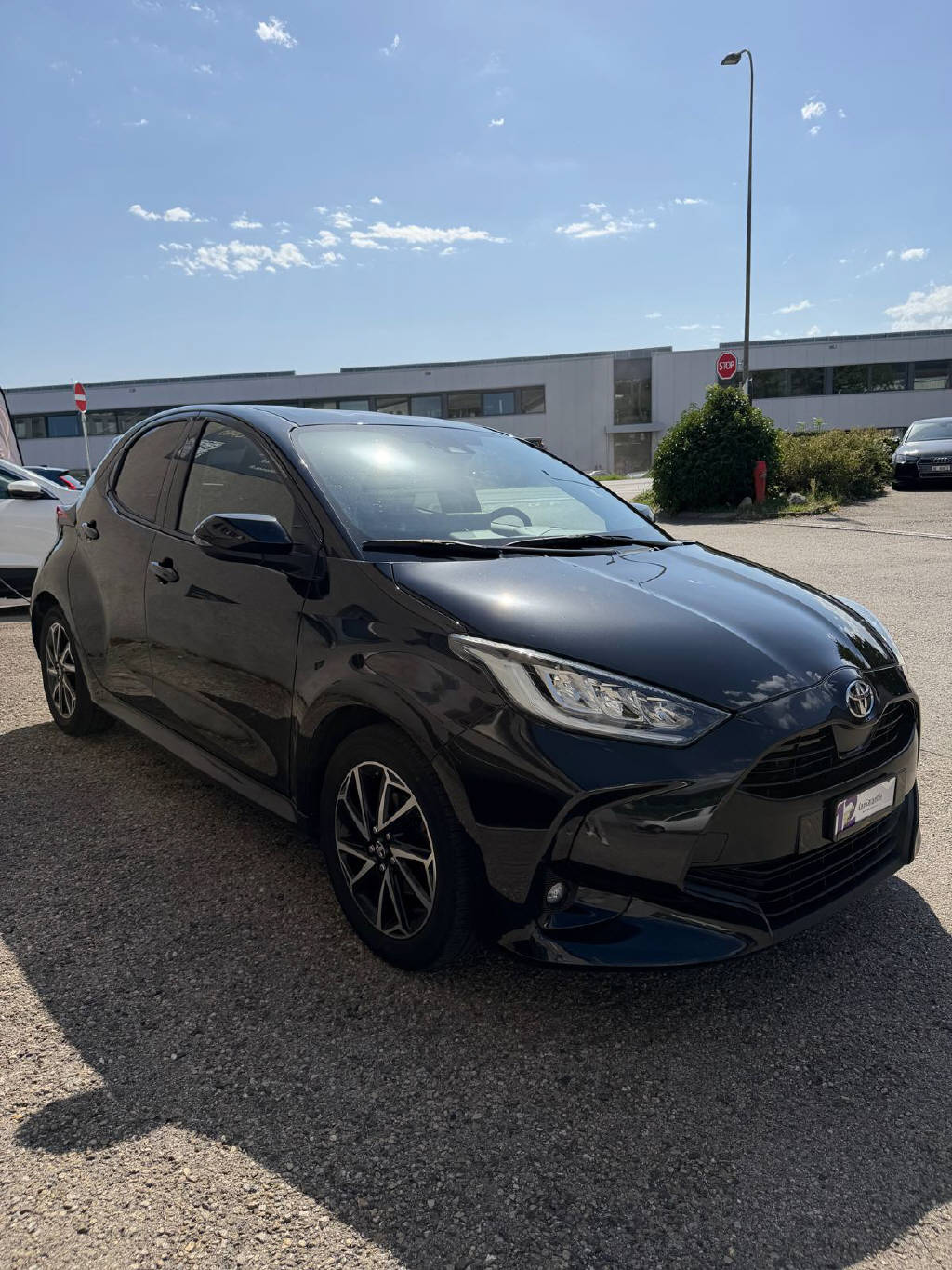 TOYOTA Yaris 1.5 VVT-iE Trend-image-2