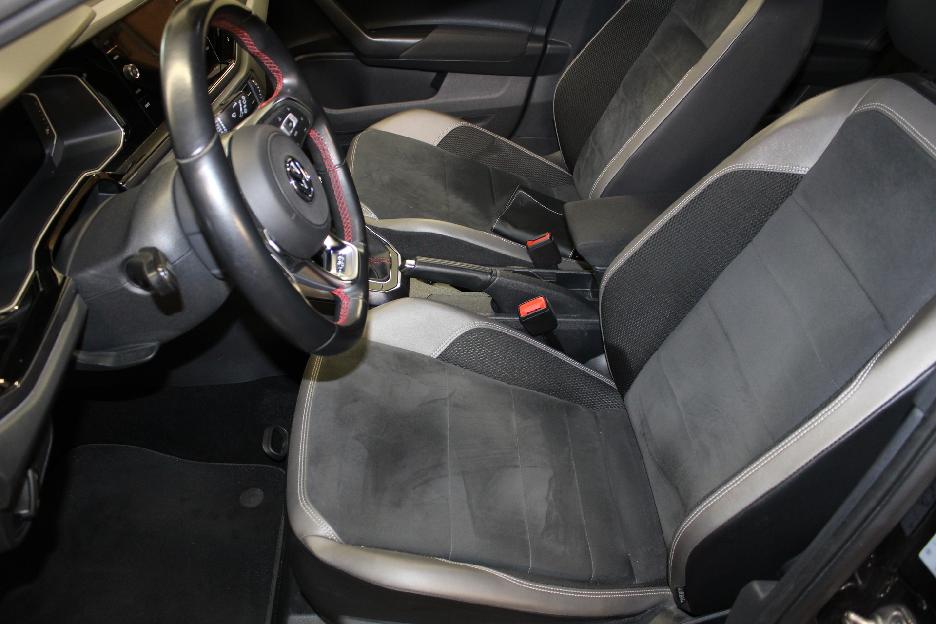 VW Polo 2.0 TSI GTI 6 Gang-image-9