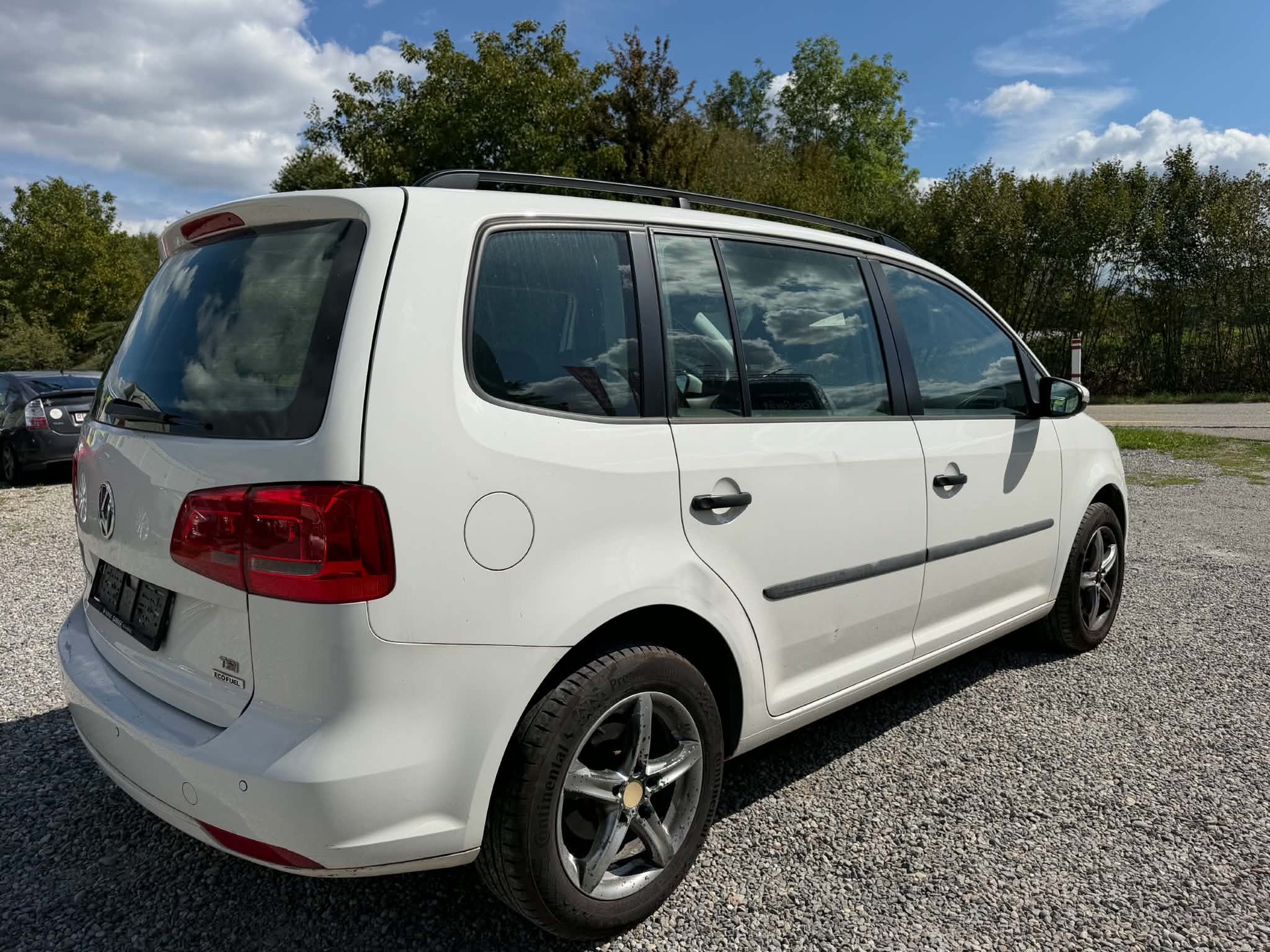 VW Touran 1.4 TSI EcoFuel Highline DSG-image-7
