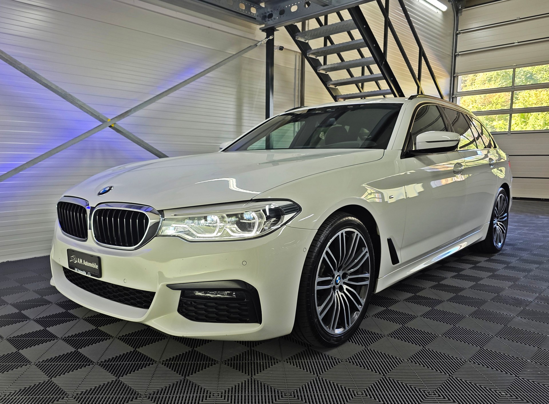BMW 520d Touring Steptronic-image-9