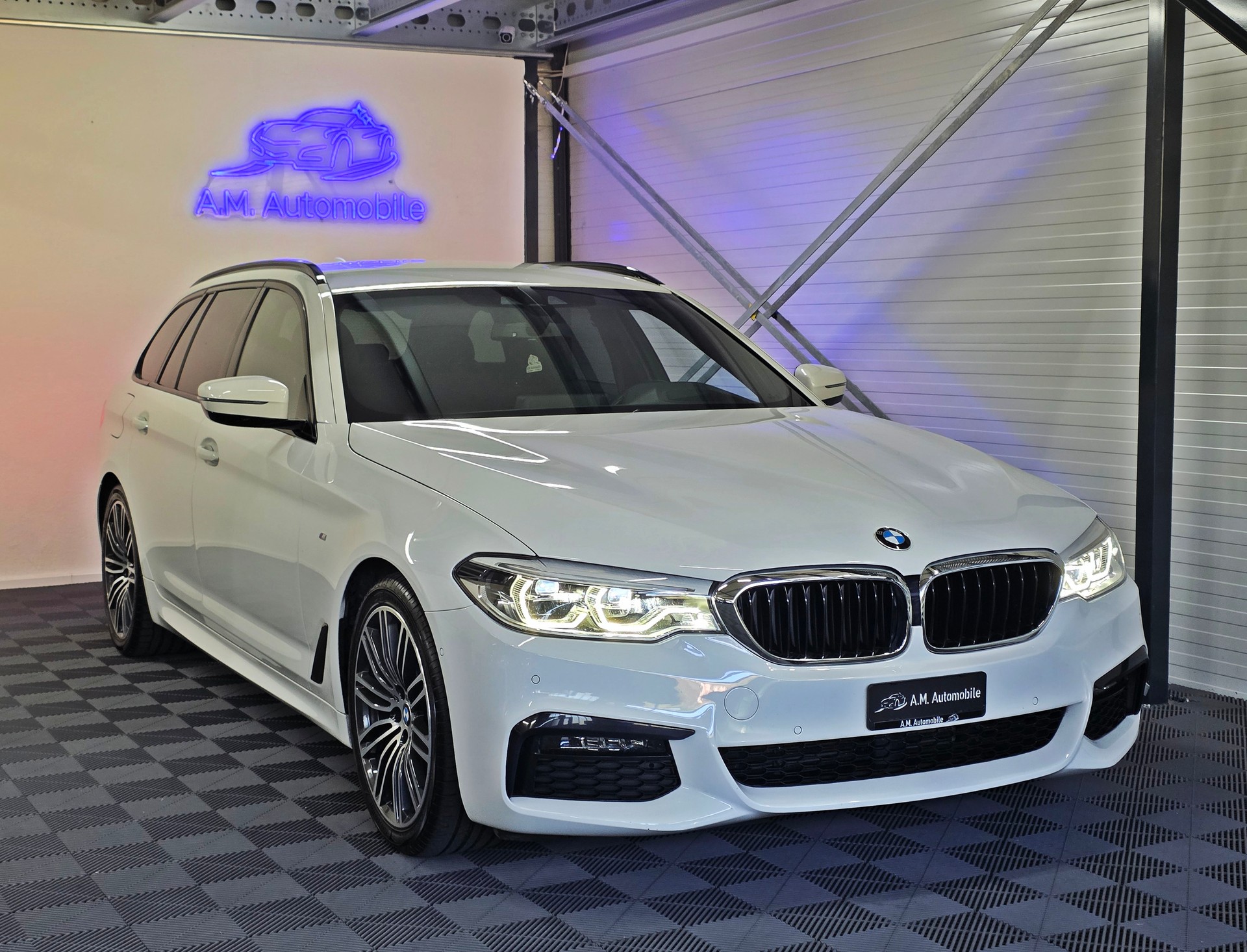 BMW 520d Touring Steptronic-image-0