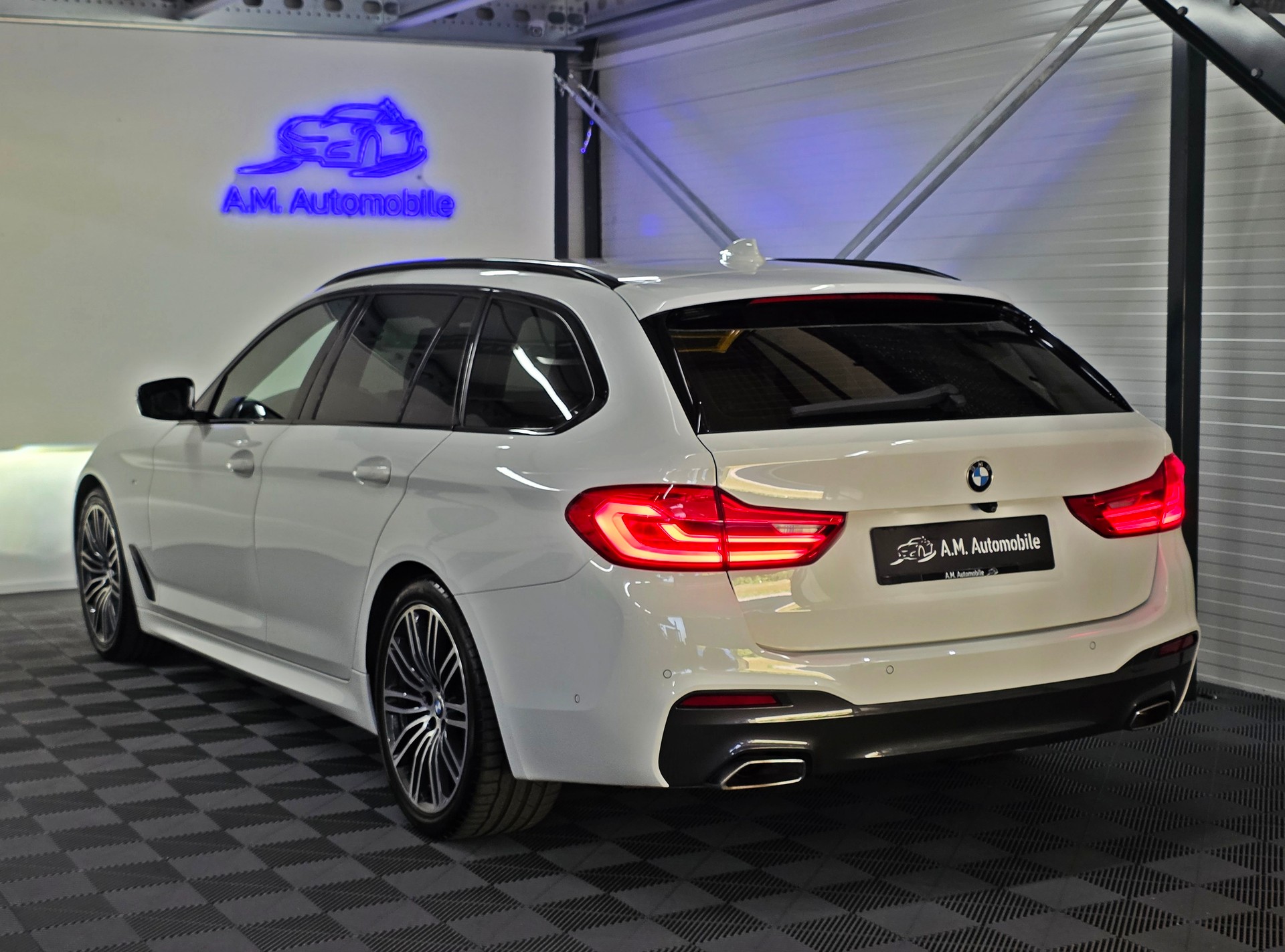 BMW 520d Touring Steptronic-image-5