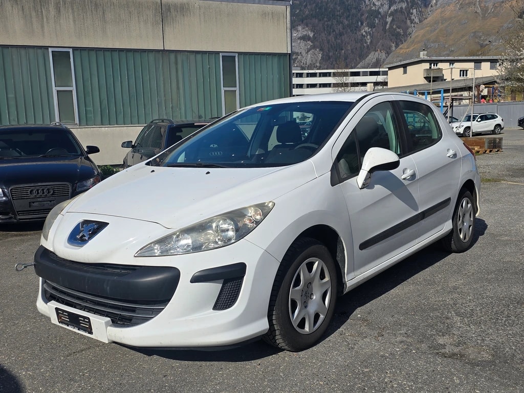 PEUGEOT 308 1.4 16V VTI Trendy-image-0