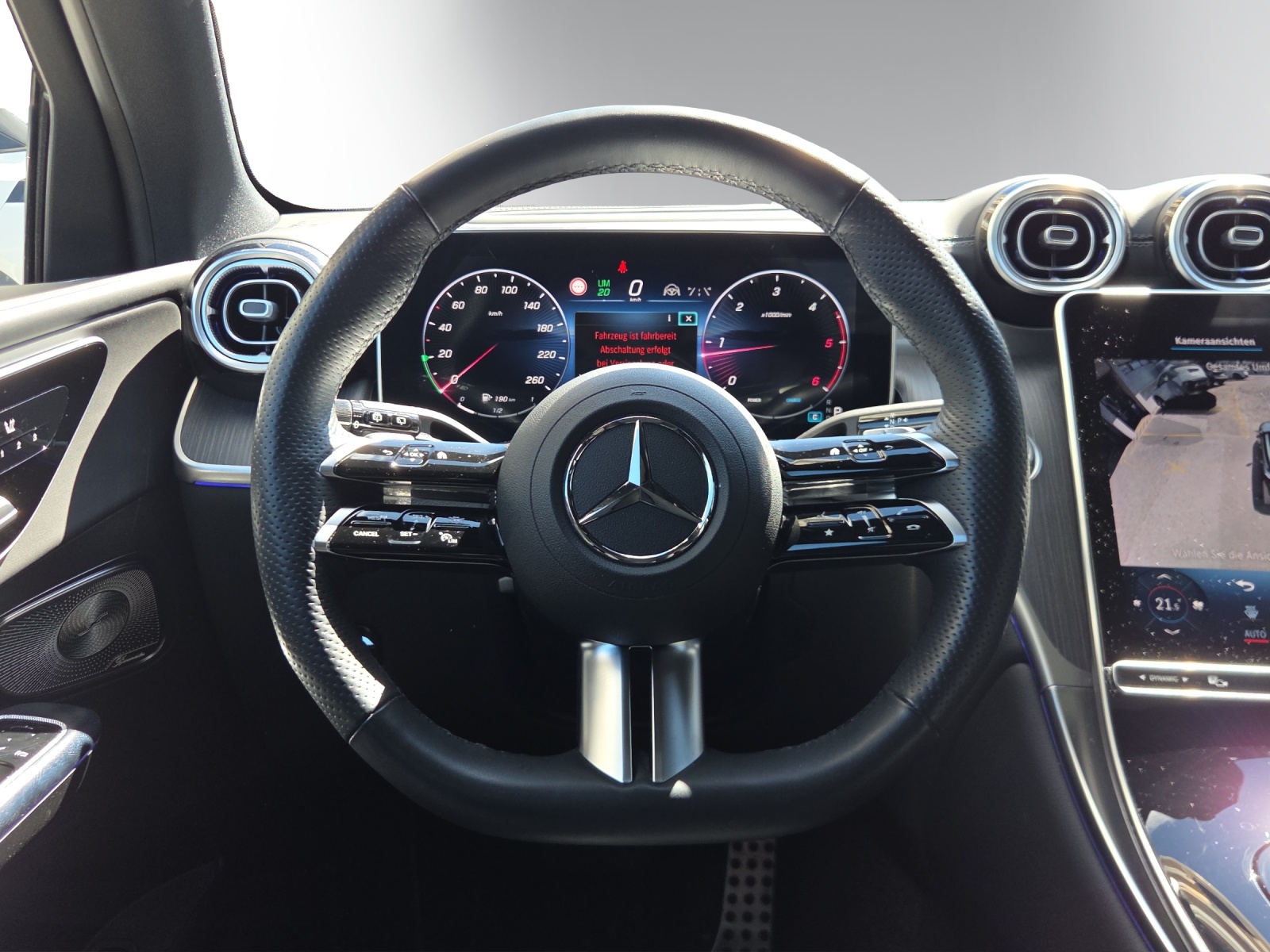 MERCEDES-BENZ GLC 220 d 4Matic 9G-Tronic-image-12