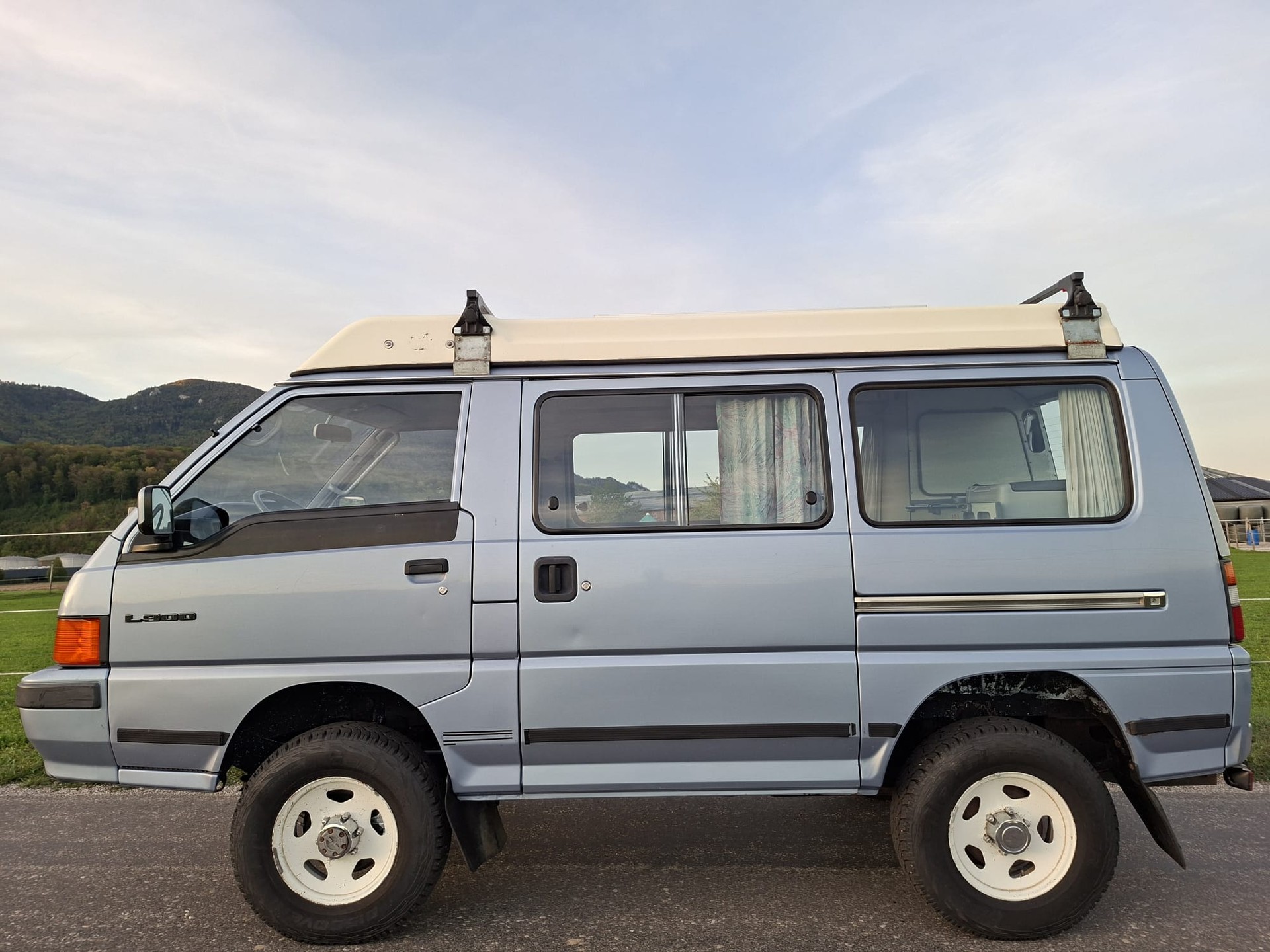 MITSUBISHI Country 4x4 2.5TD-image-2