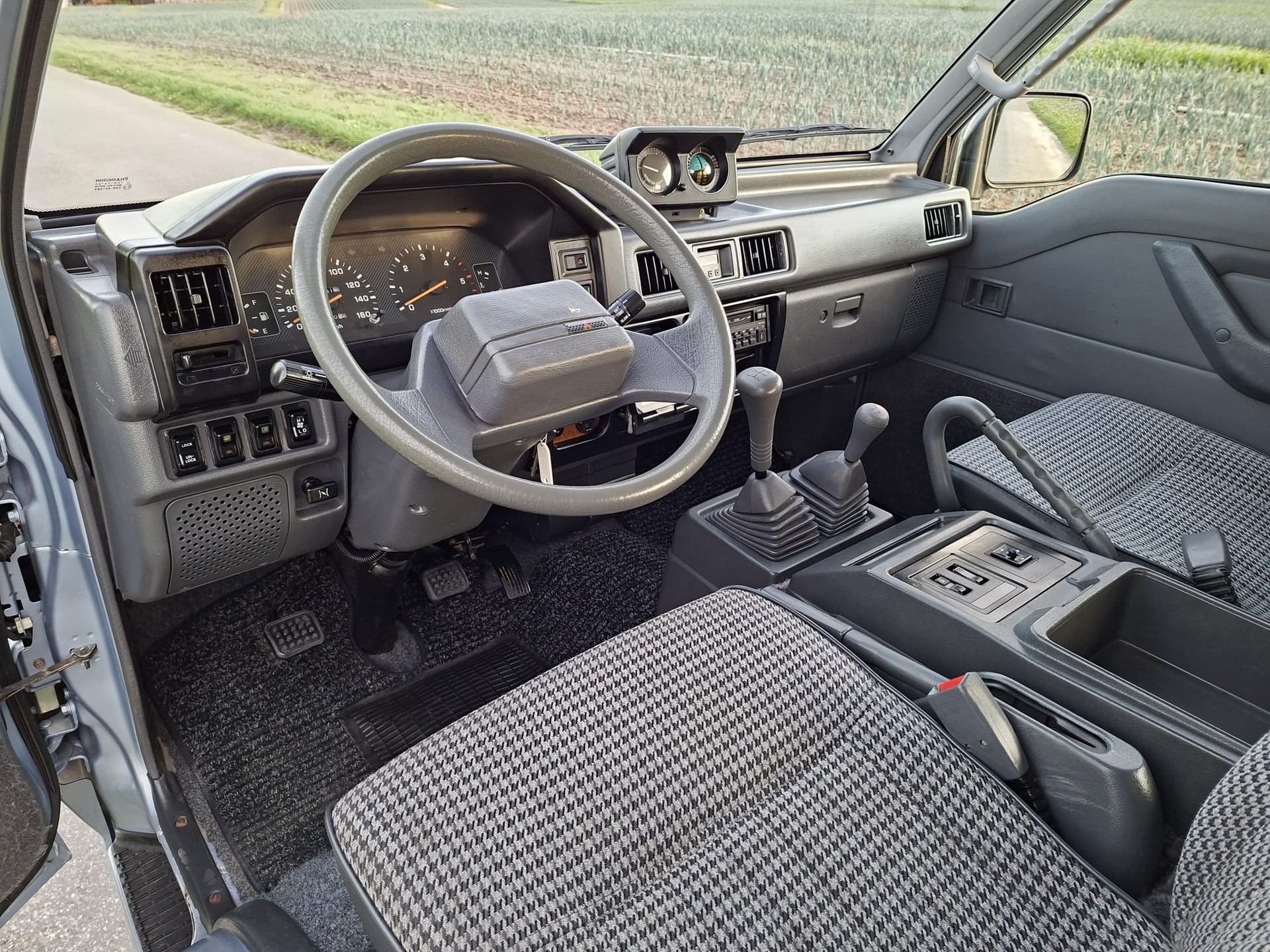 MITSUBISHI Country 4x4 2.5TD-image-8