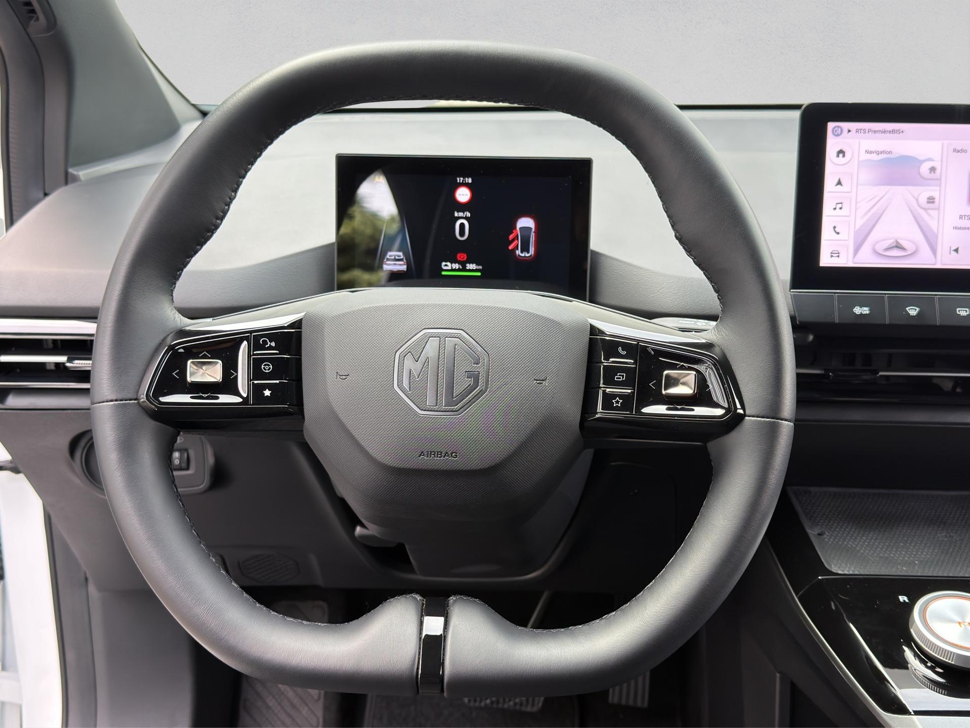 MG 4 EV 64kWh Luxury-image-9