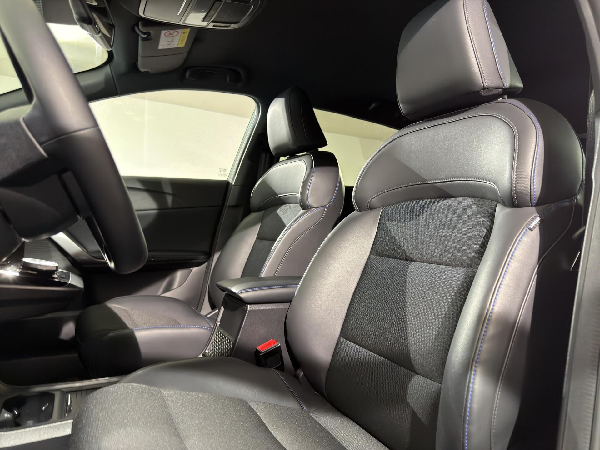 MG 4 EV 64kWh Luxury-image-18