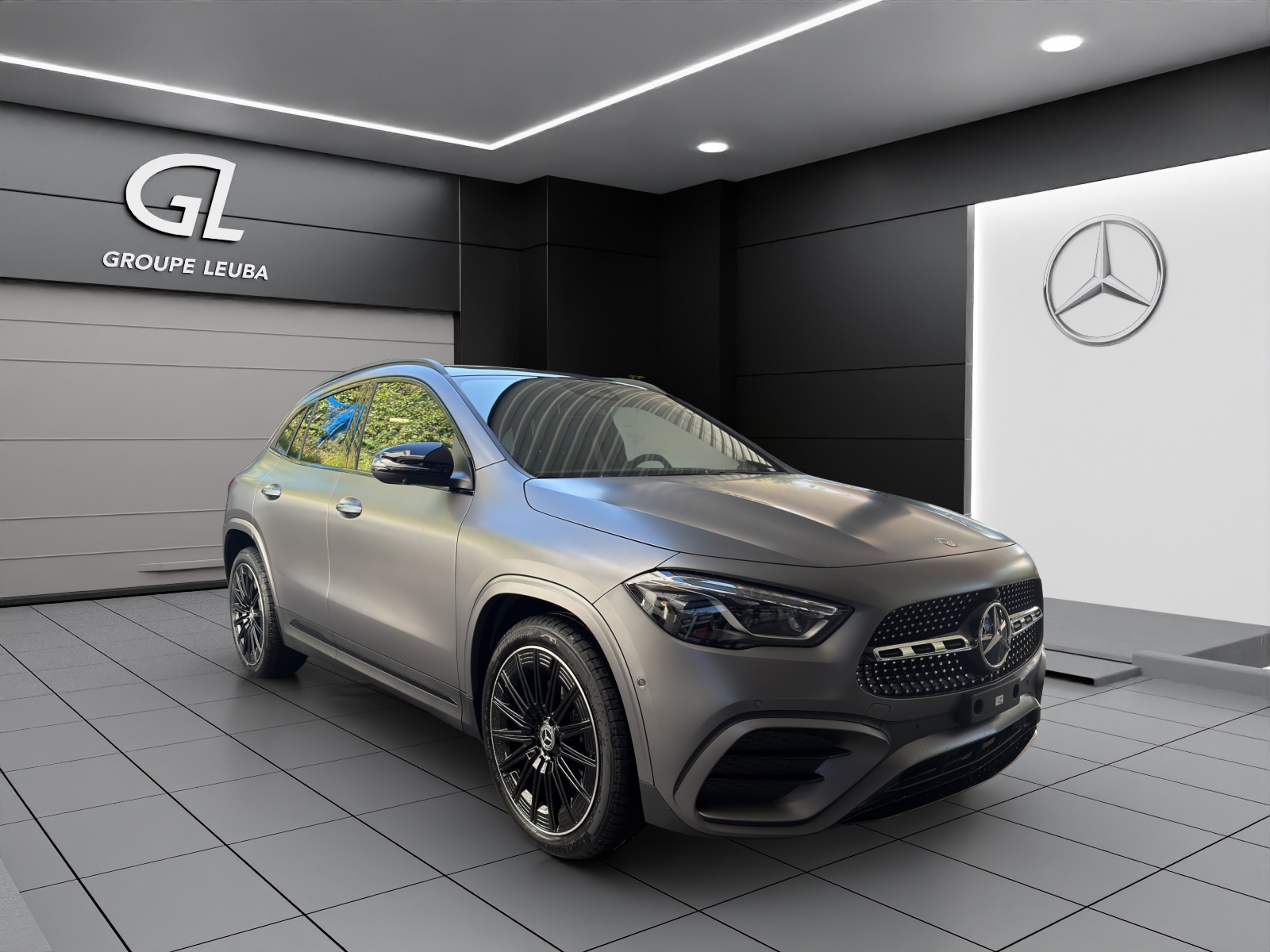 MERCEDES-BENZ GLA 200 Night Star 7G-DCT-image-0