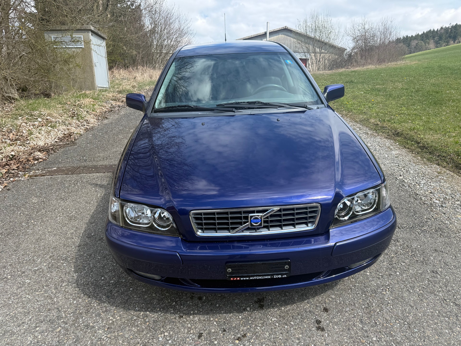 VOLVO V40 1.9D Limited Sports Edition-image-0