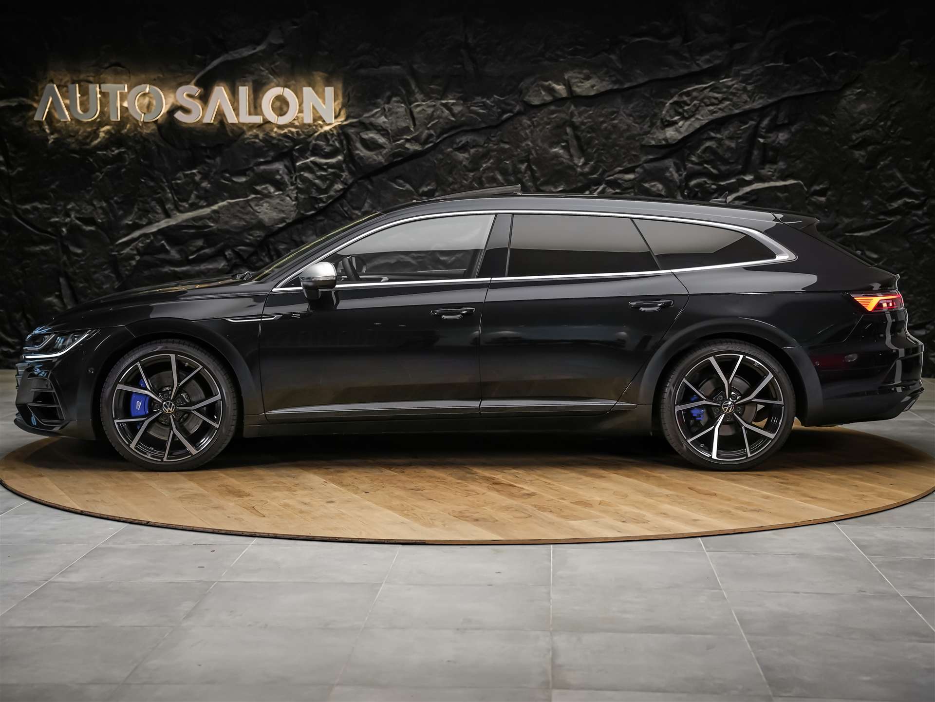 VW Arteon SB 2.0 TSI R 4Motion DSG *Panorama*Massage*Voll Leder*AHK*-image-1