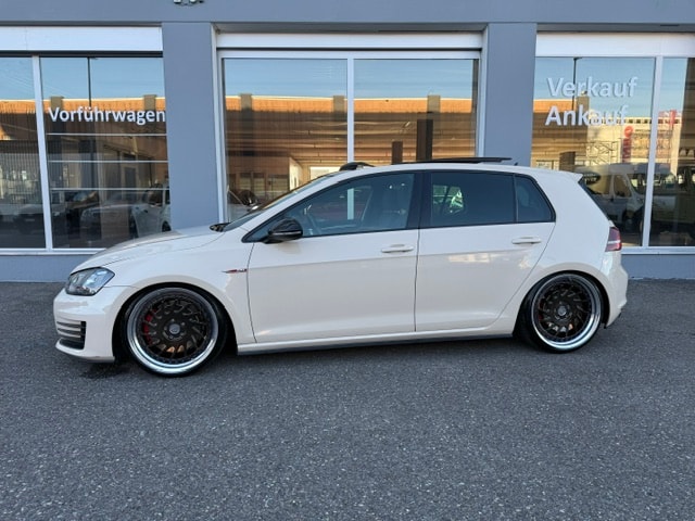 VW Golf 2.0 TSI GTI Performance DSG-image-4