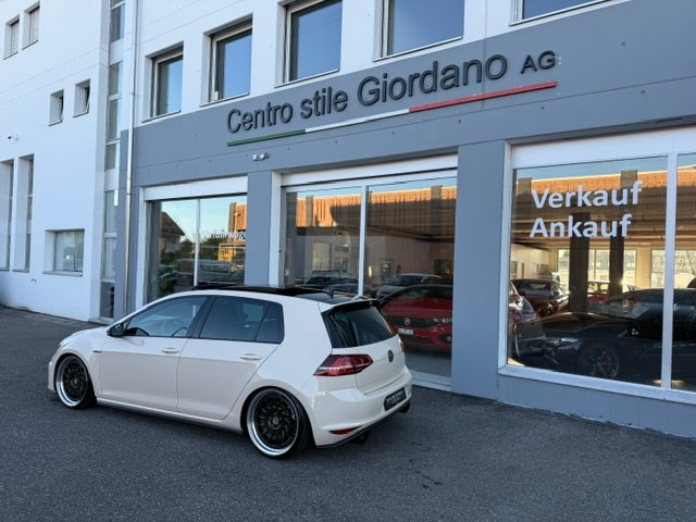 VW Golf 2.0 TSI GTI Performance DSG-image-2