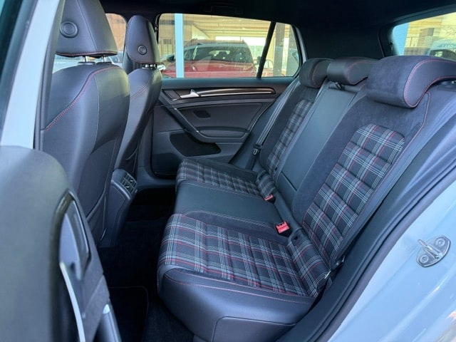 VW Golf 2.0 TSI GTI Performance DSG-image-13