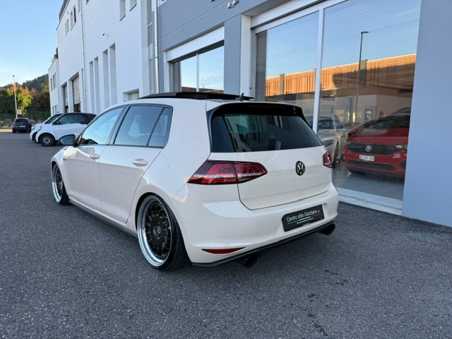 VW Golf 2.0 TSI GTI Performance DSG-image-5