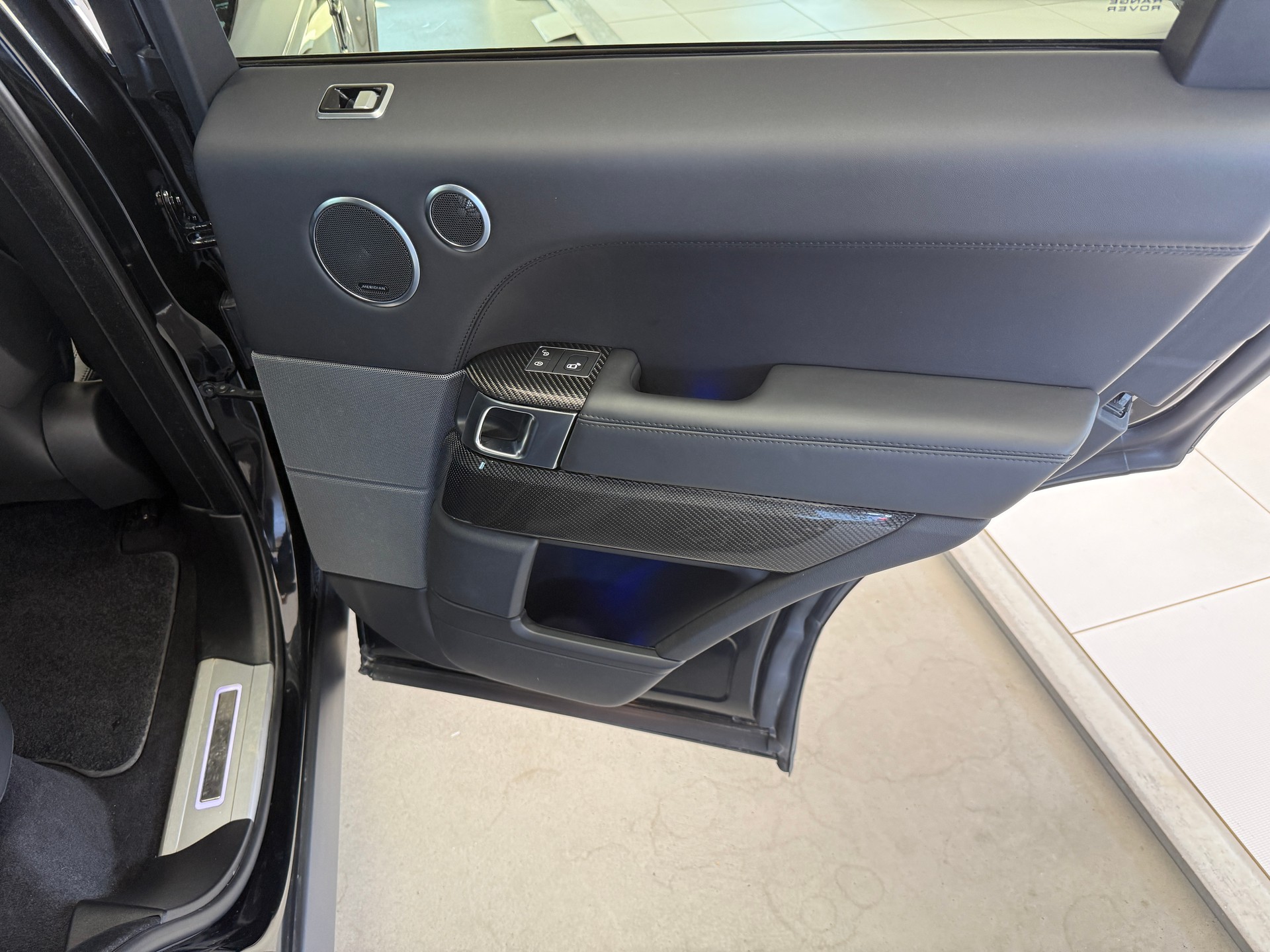 LAND ROVER Range Rover Sport 5.0 V8 S/C SVR Automatic-image-26