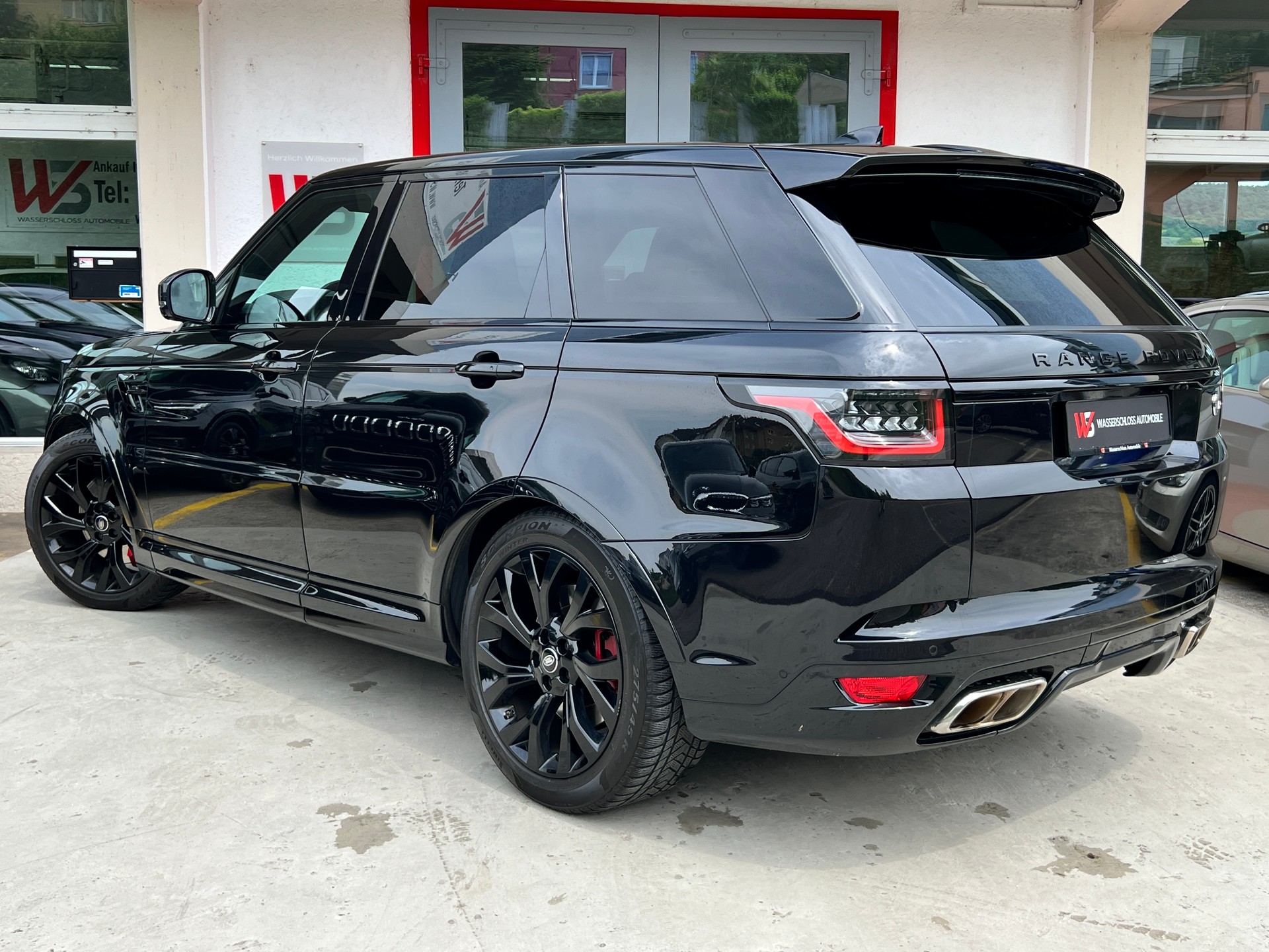 LAND ROVER Range Rover Sport 5.0 V8 S/C SVR Automatic-image-4
