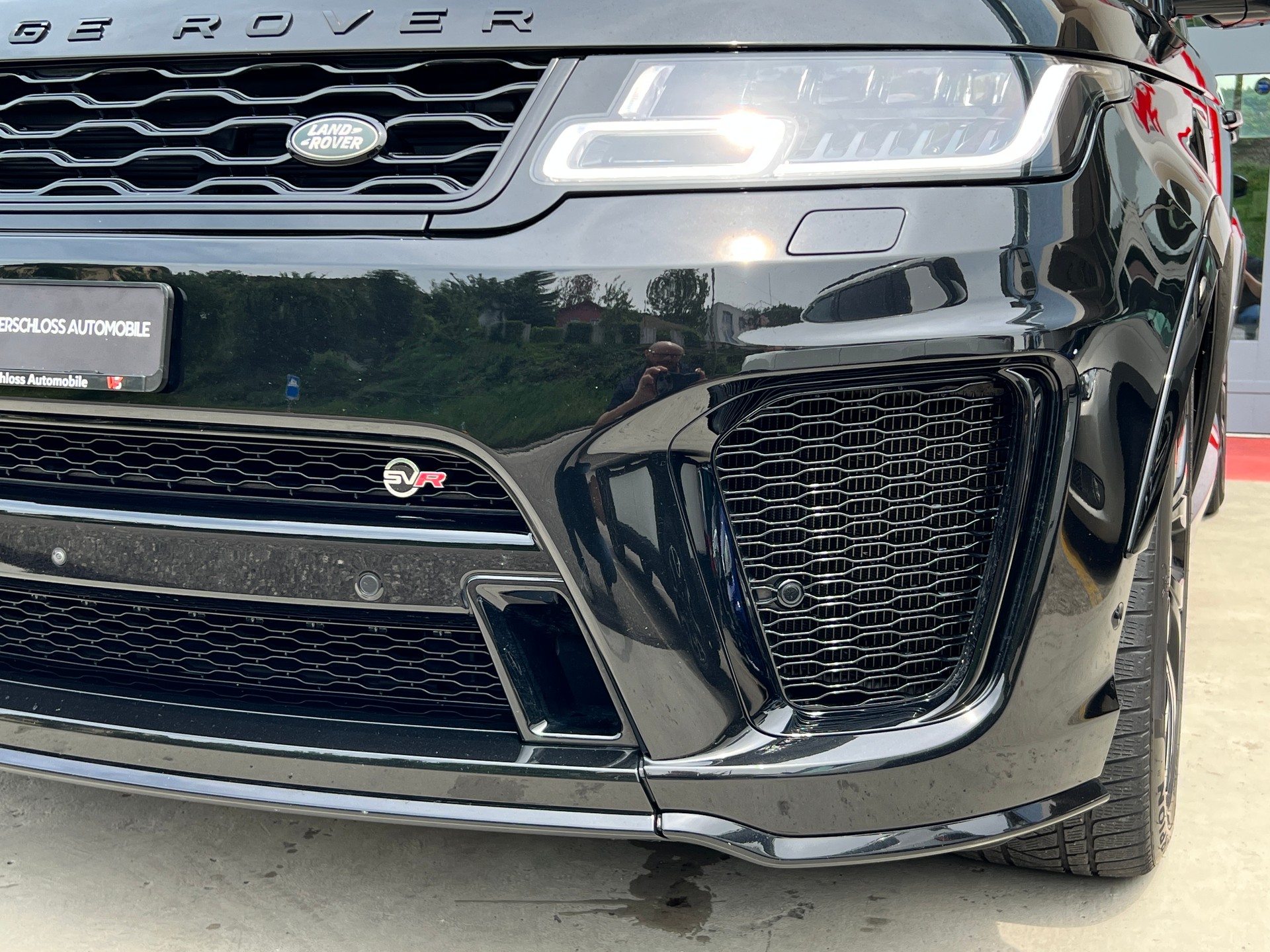LAND ROVER Range Rover Sport 5.0 V8 S/C SVR Automatic-image-7