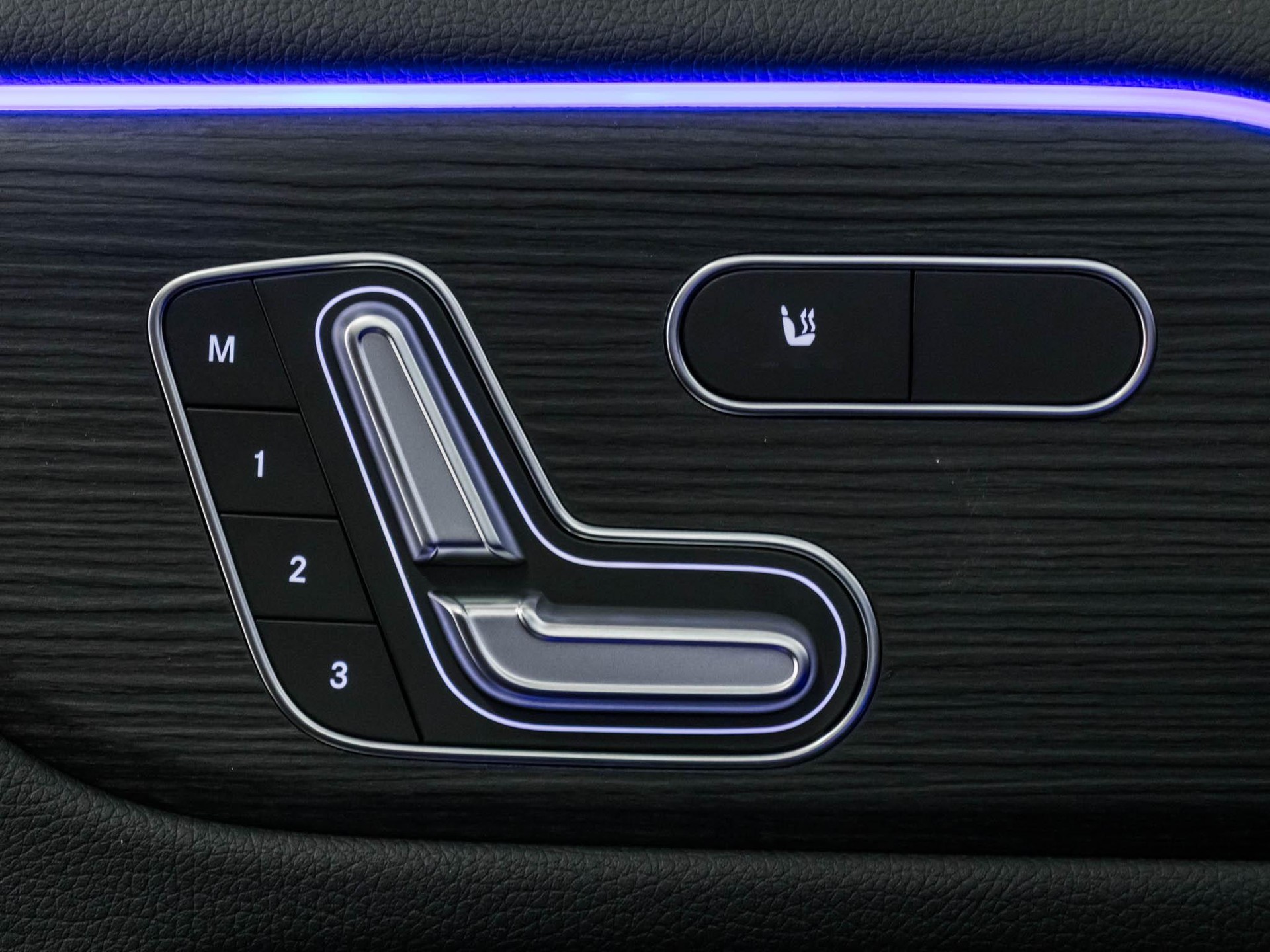 MERCEDES-BENZ GLA 45 S AMG 4MATIC+-image-12