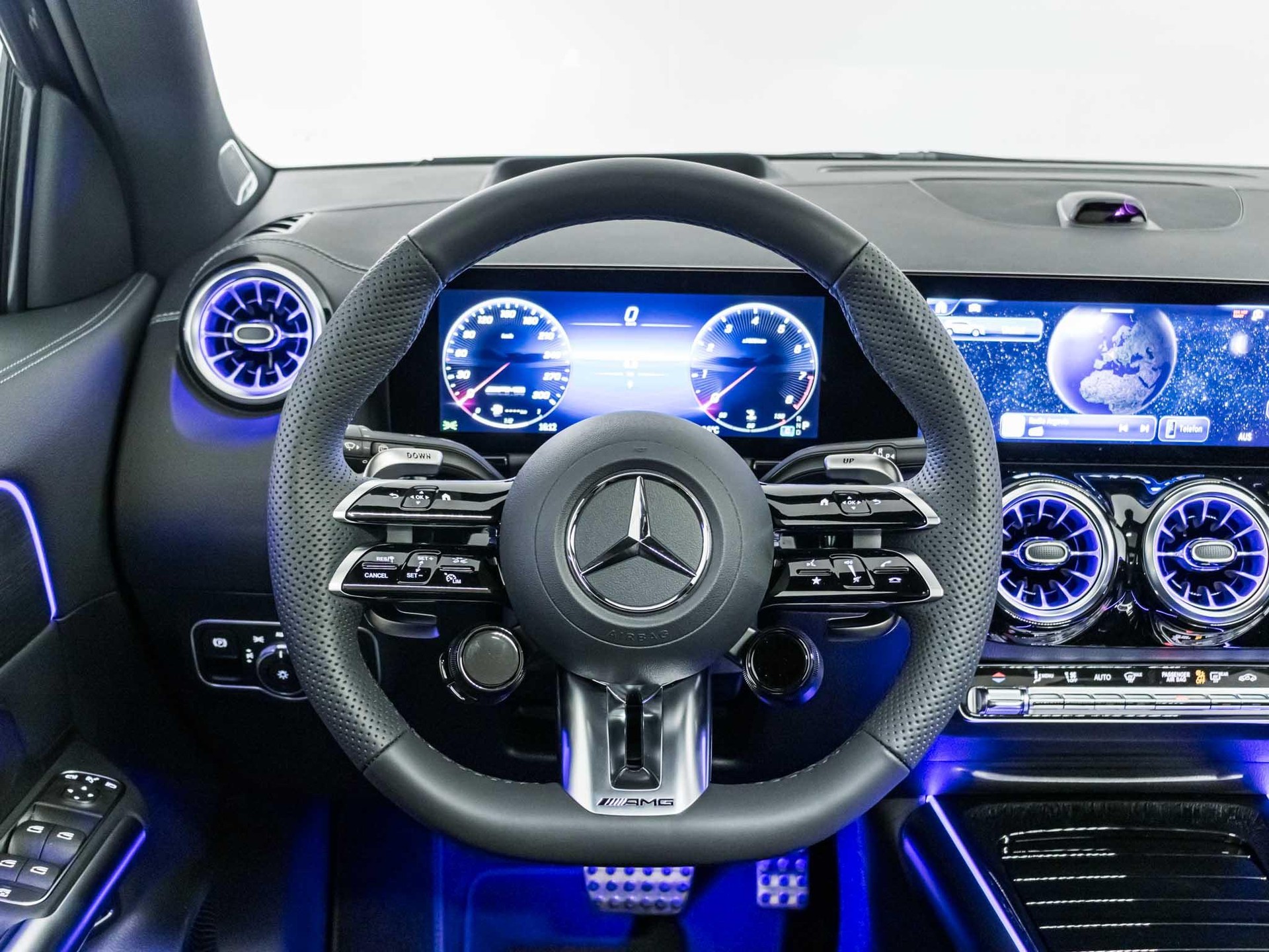 MERCEDES-BENZ GLA 45 S AMG 4MATIC+-image-10