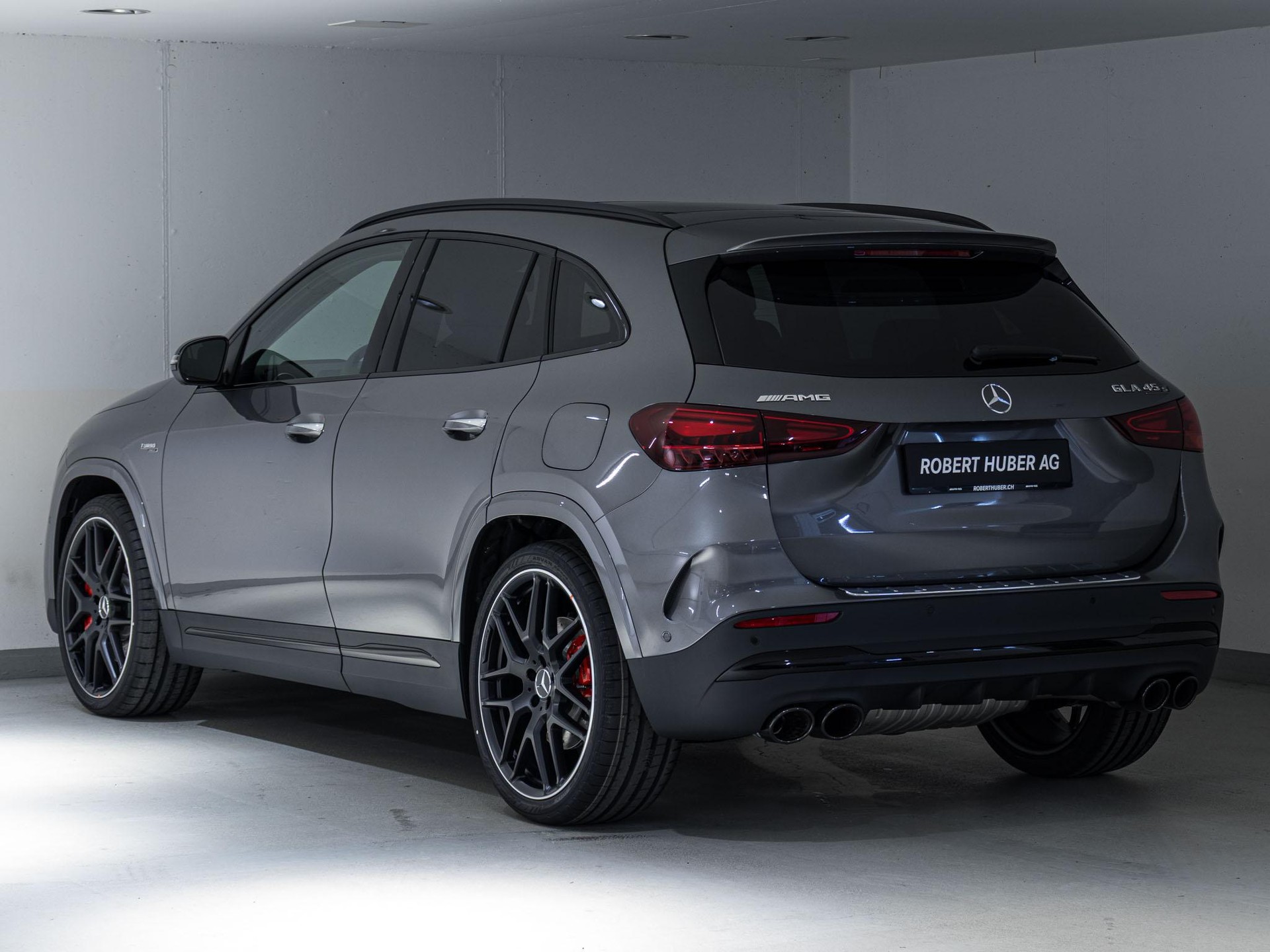 MERCEDES-BENZ GLA 45 S AMG 4MATIC+-image-3