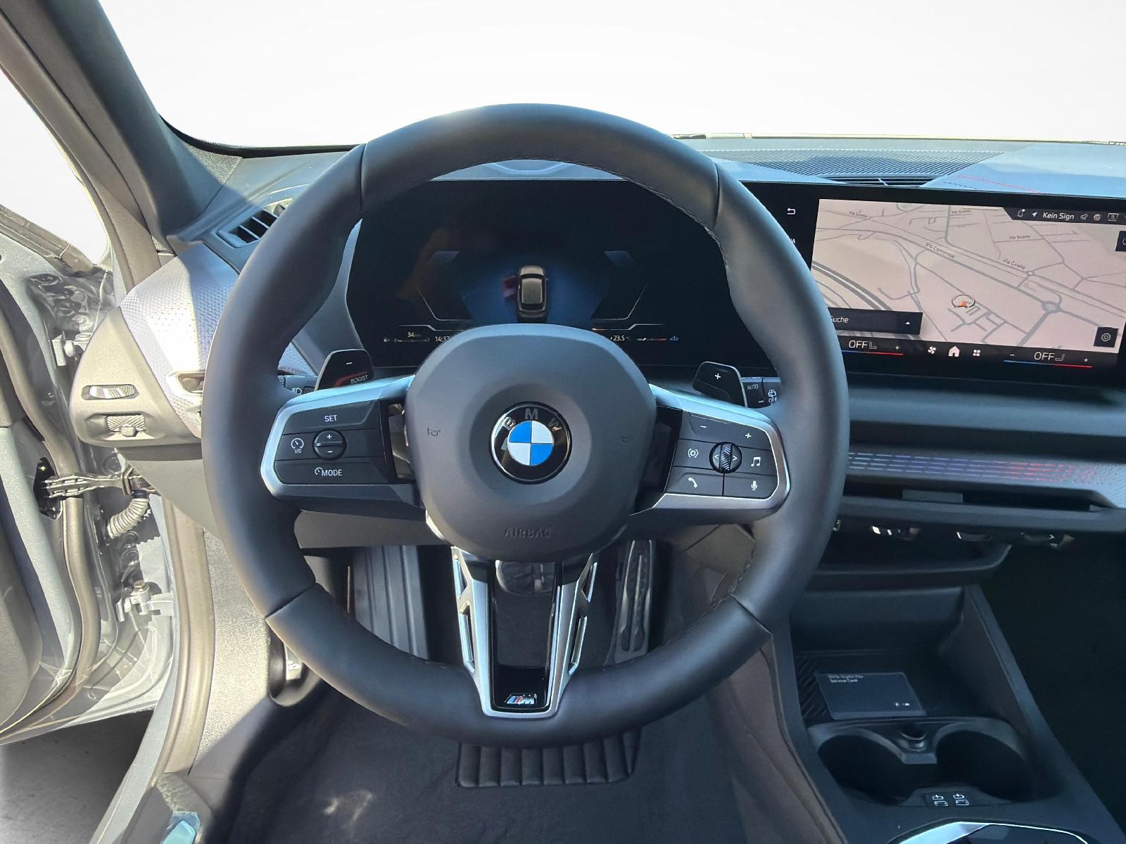 BMW 1er Reihe F70 120i-image-11
