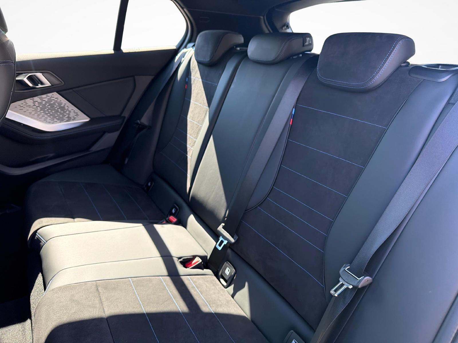BMW 1er Reihe F70 120i-image-18
