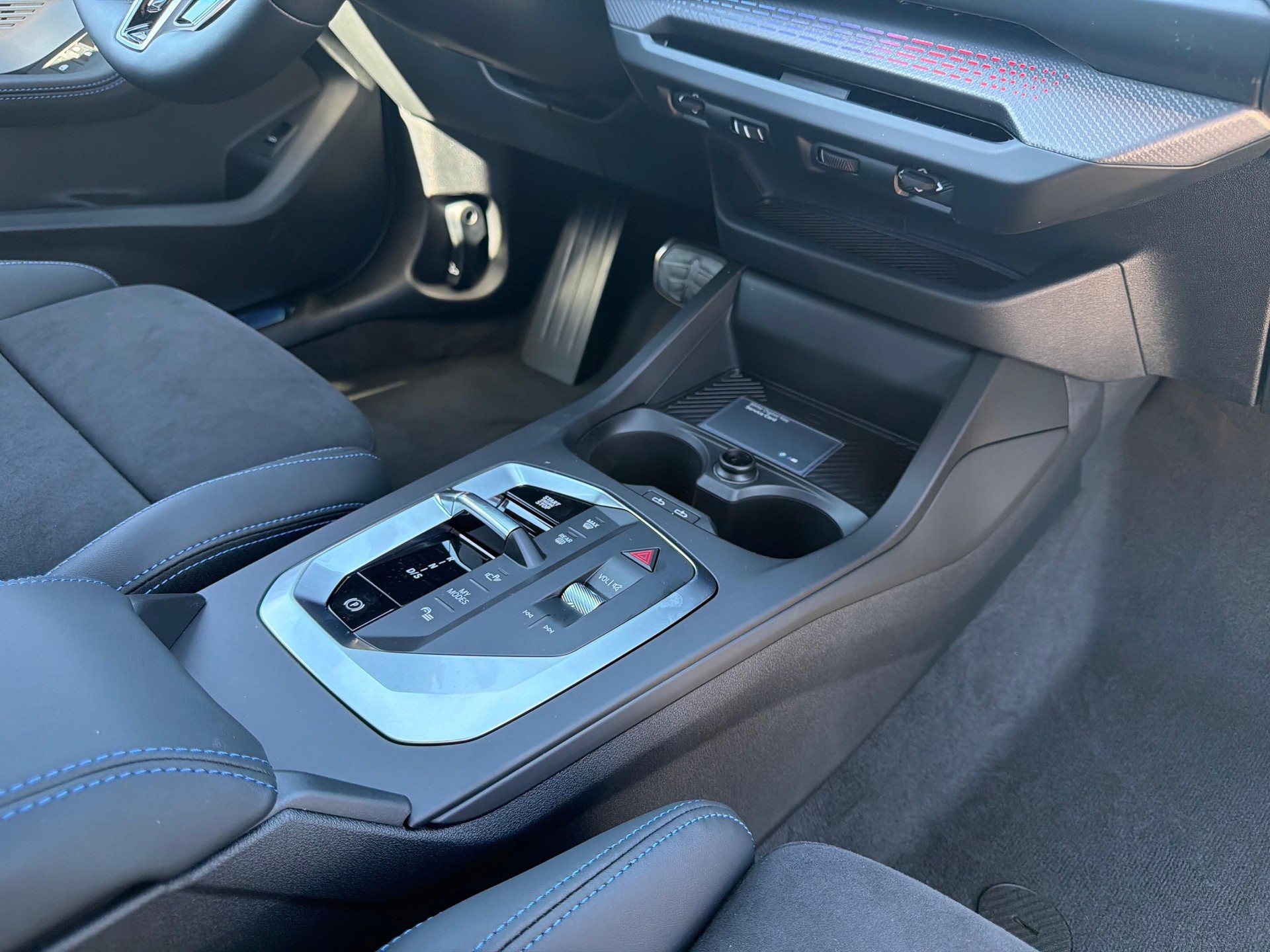 BMW 1er Reihe F70 120i-image-15