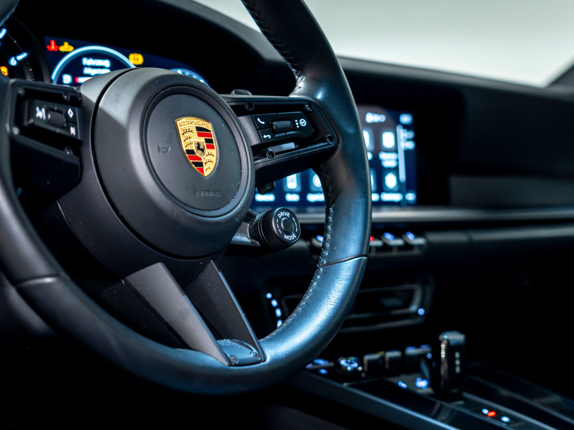 PORSCHE 911 Carrera 4 GTS PDK-image-21