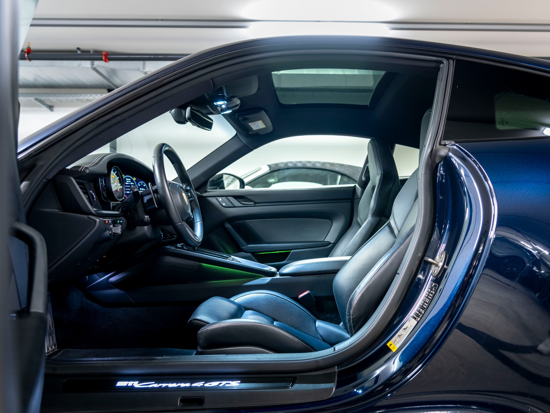 PORSCHE 911 Carrera 4 GTS PDK-image-12